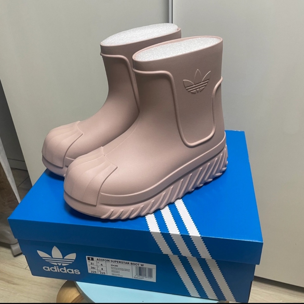 (W) Adidas Adifom Superstar Boot Wonder Taupe 착용 스타일