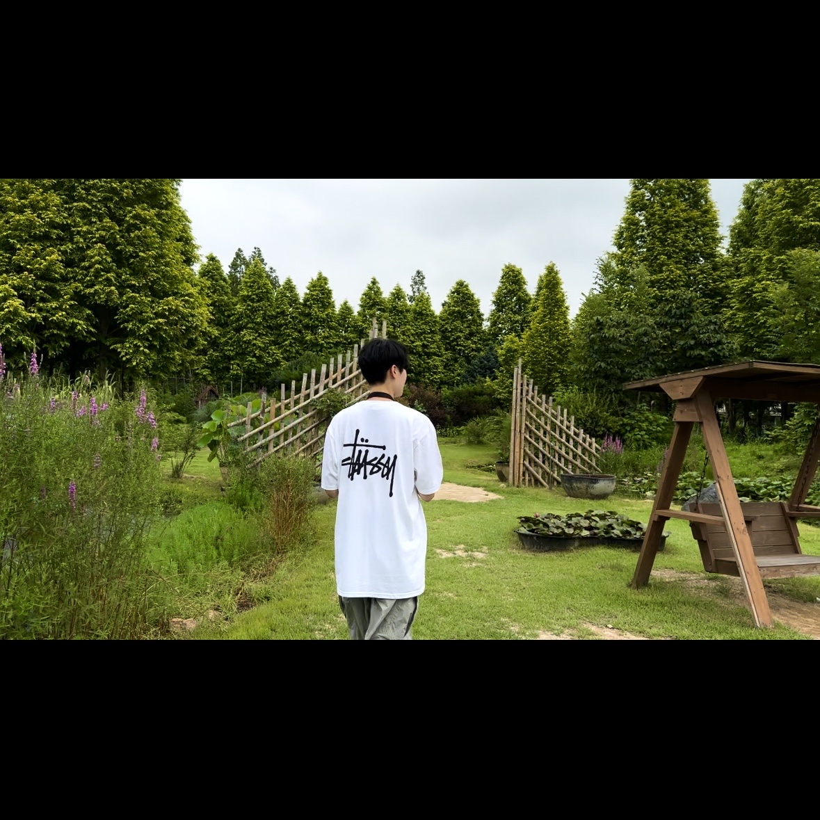 Stussy Basic Stussy T-Shirt White 2023 착용 스타일 - 2