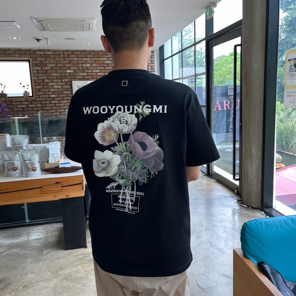 Wooyoungmi Flower Print Back Logo T-Shirt Black - 23FW 착용 스타일