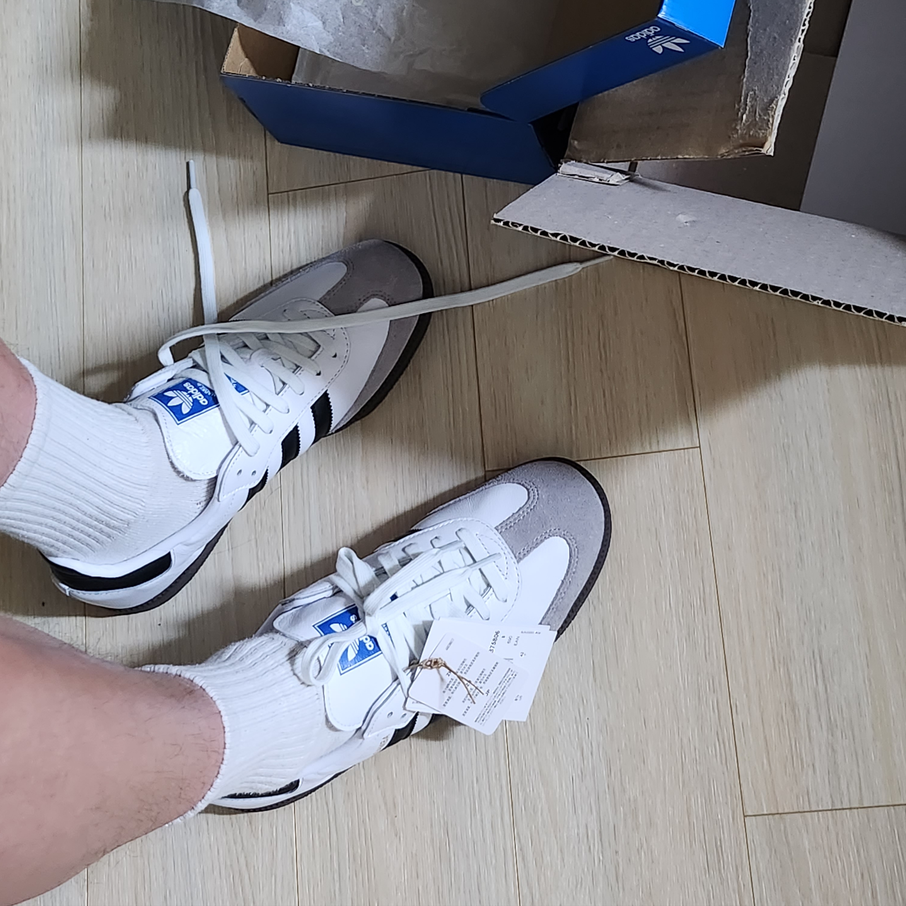 Adidas Samba OG Cloud White 착용 스타일