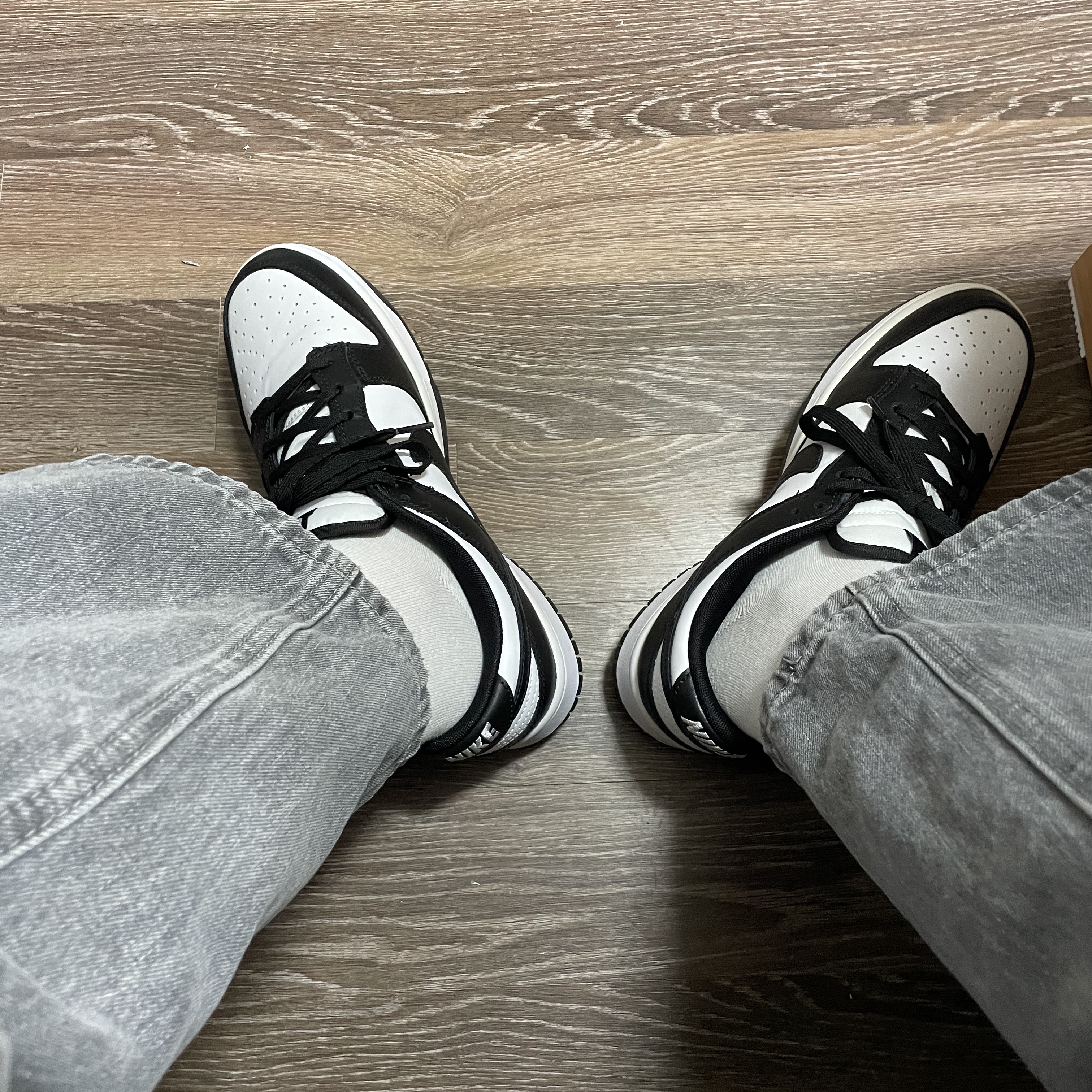 Nike Dunk Low Retro Black 착용 스타일