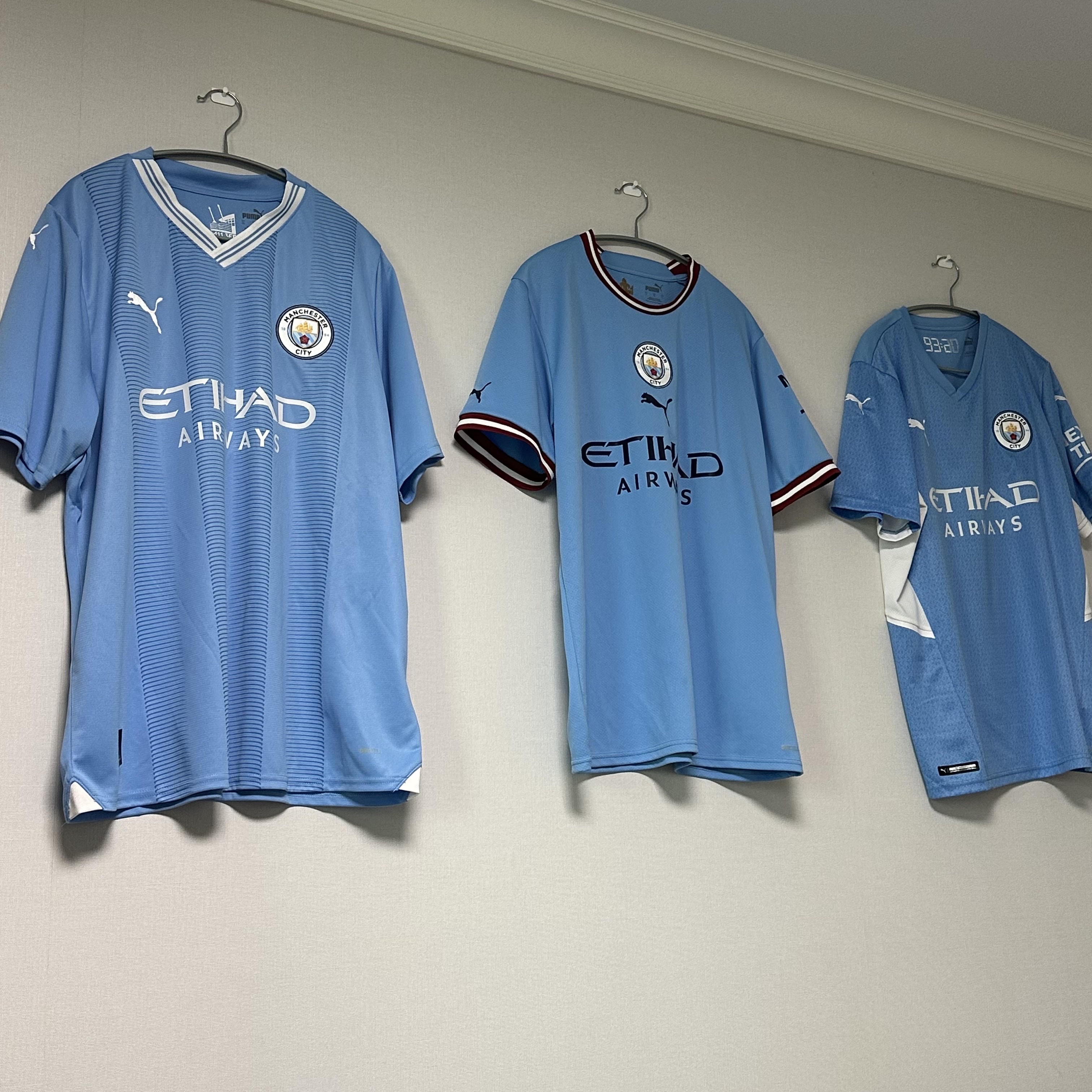 Puma Manchester City 2023/24 Home Jersey Team Light Blue (Non Marking Ver.), Puma Manchester City 2022/23 Home Jersey Team Light Blue (Non Marking Ver.) 착용 스타일 - 1
