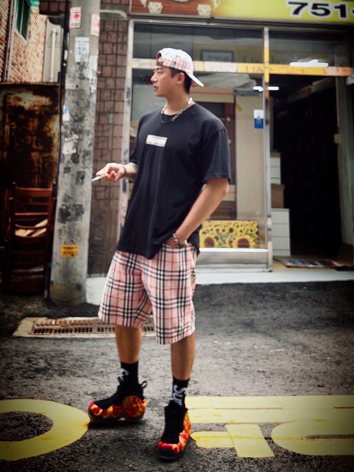 Supreme x Burberry Denim 6-Panel Pink - 22SS, Supreme x Burberry Denim Shorts Pink - 22SS 착용 스타일 - 1