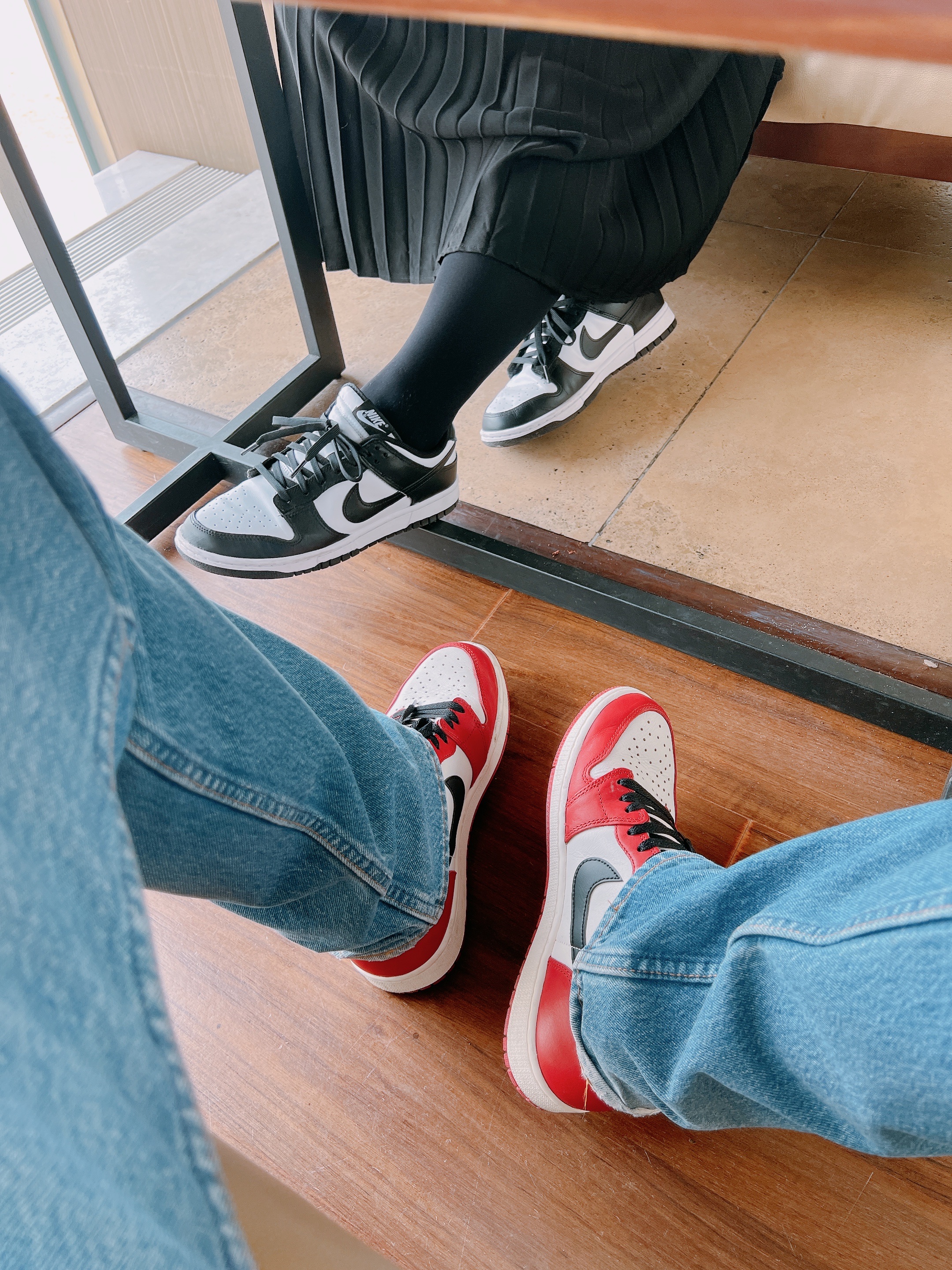 Jordan 1 Retro High OG Chicago 2022, Nike Dunk Low Retro Black 착용 스타일 - 2