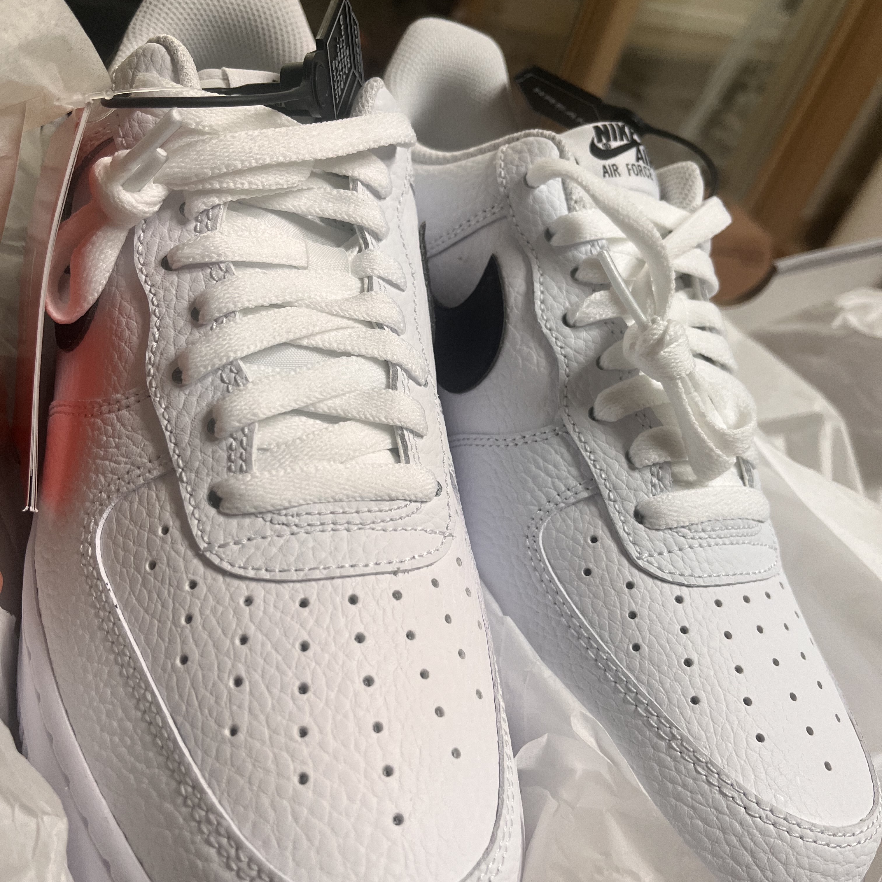 Nike Air Force 1 '07 White Black 착용 스타일 - 2