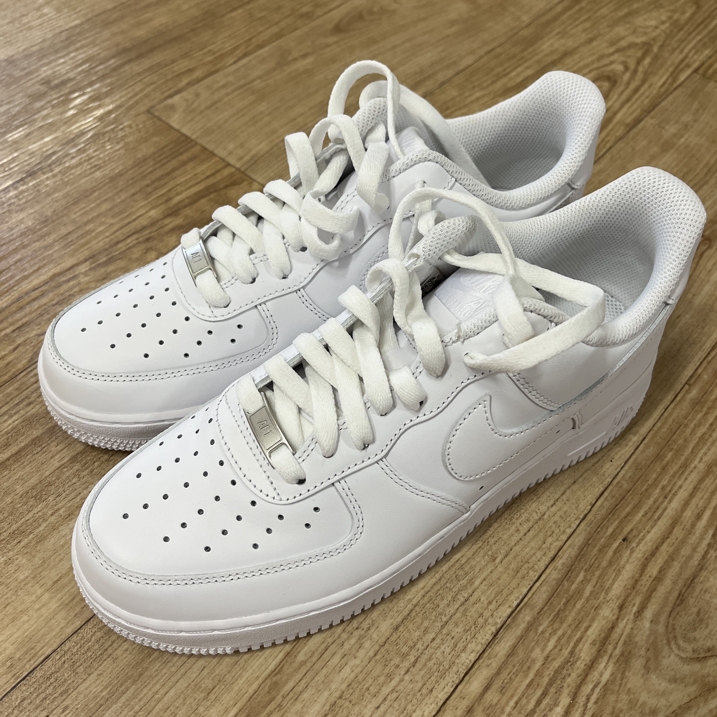 Nike Air Force 1 '07 Low White 착용 스타일 - 1