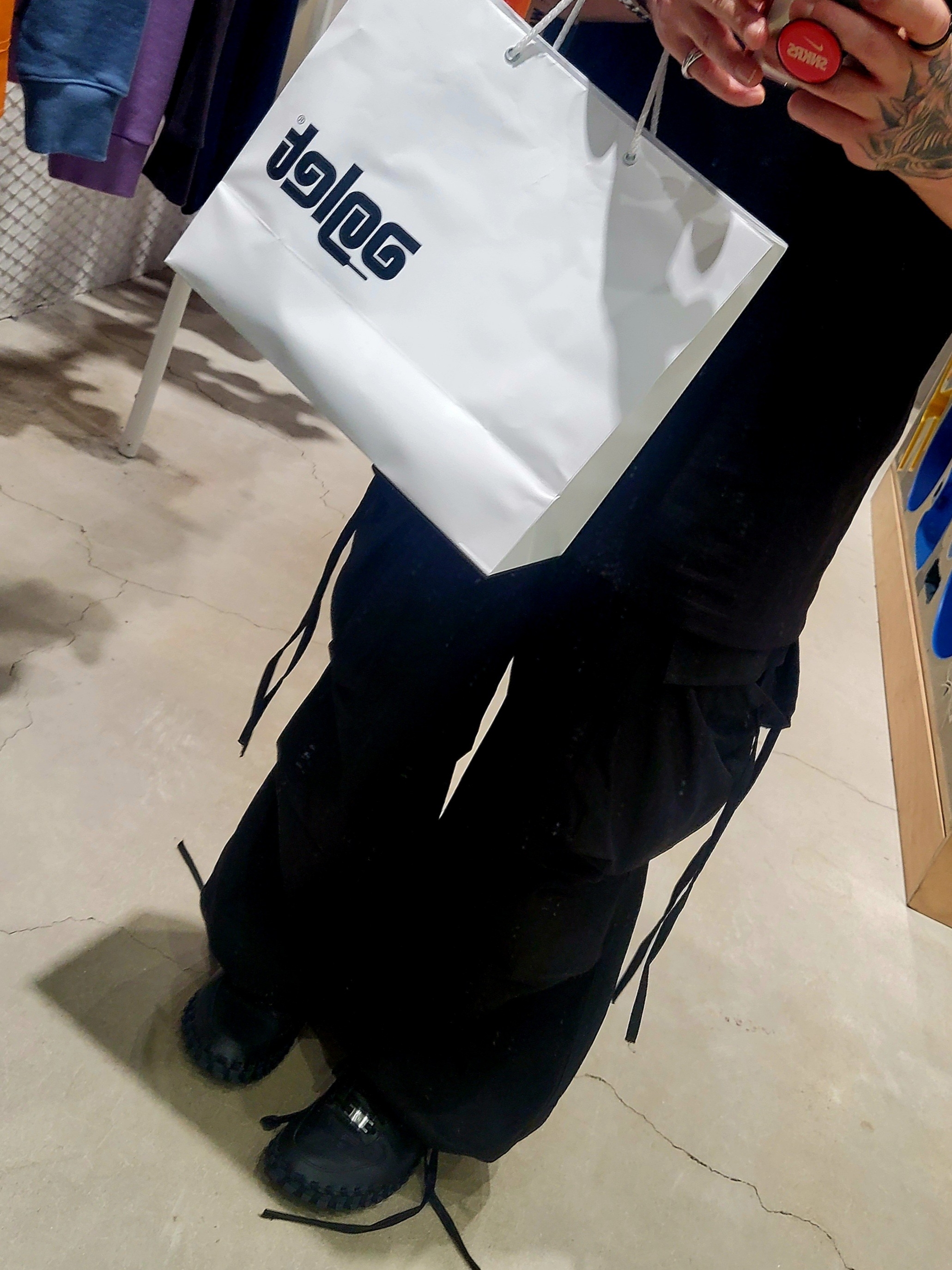 Undermycar Shinsegae Pop-Up T-Shirt Double Black - 22SS, Nike x Jacquemus J Force 1 Low LX SP Black 착용 스타일