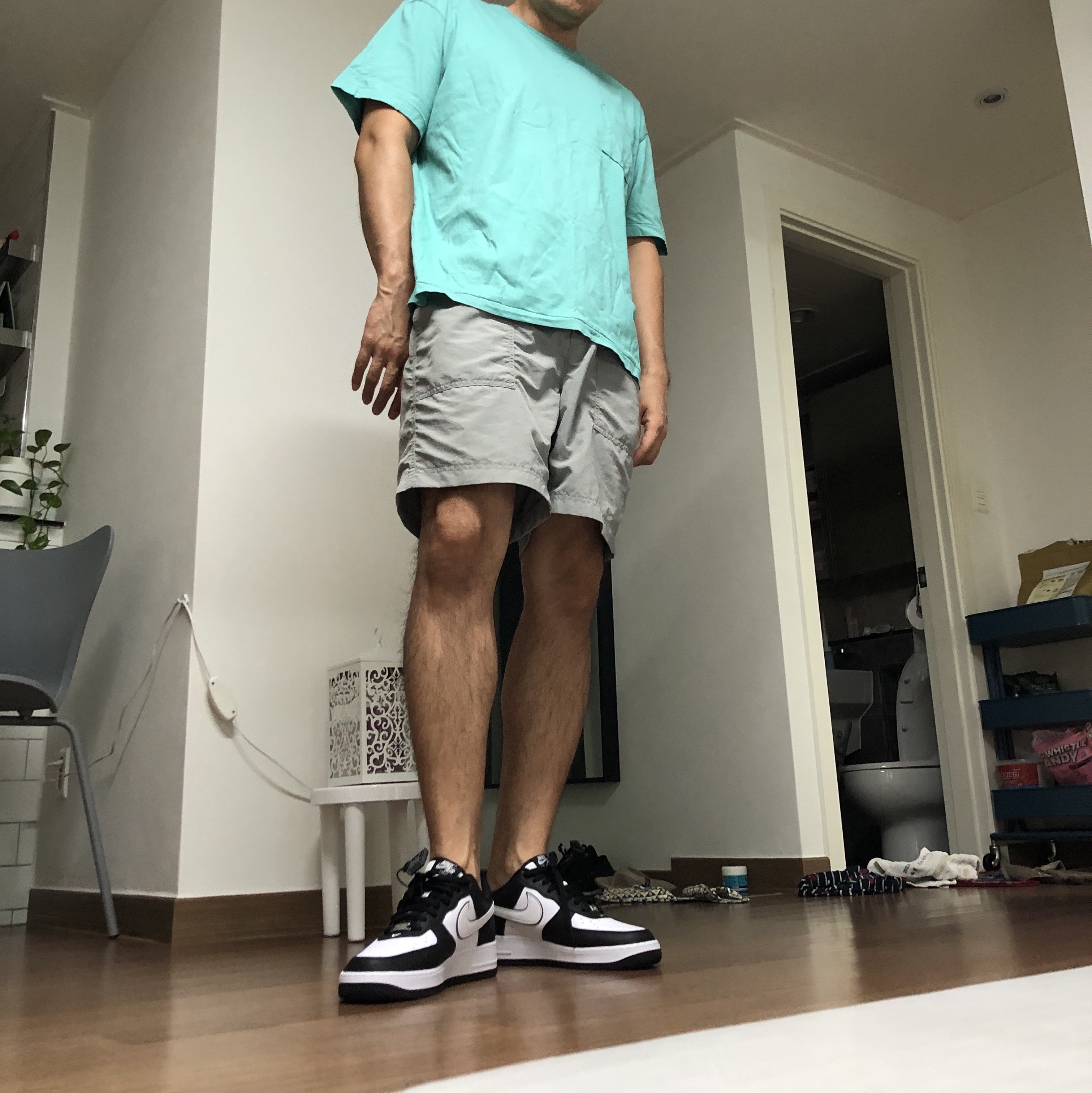 Nike Air Force 1 '07 Black White 착용 스타일