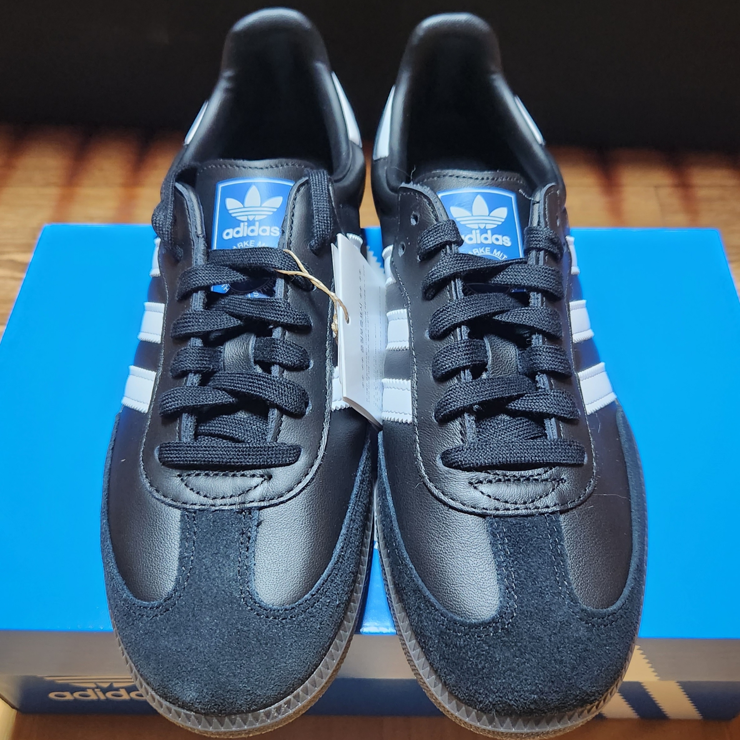 Adidas Samba OG Black White Gum 착용 스타일 - 1