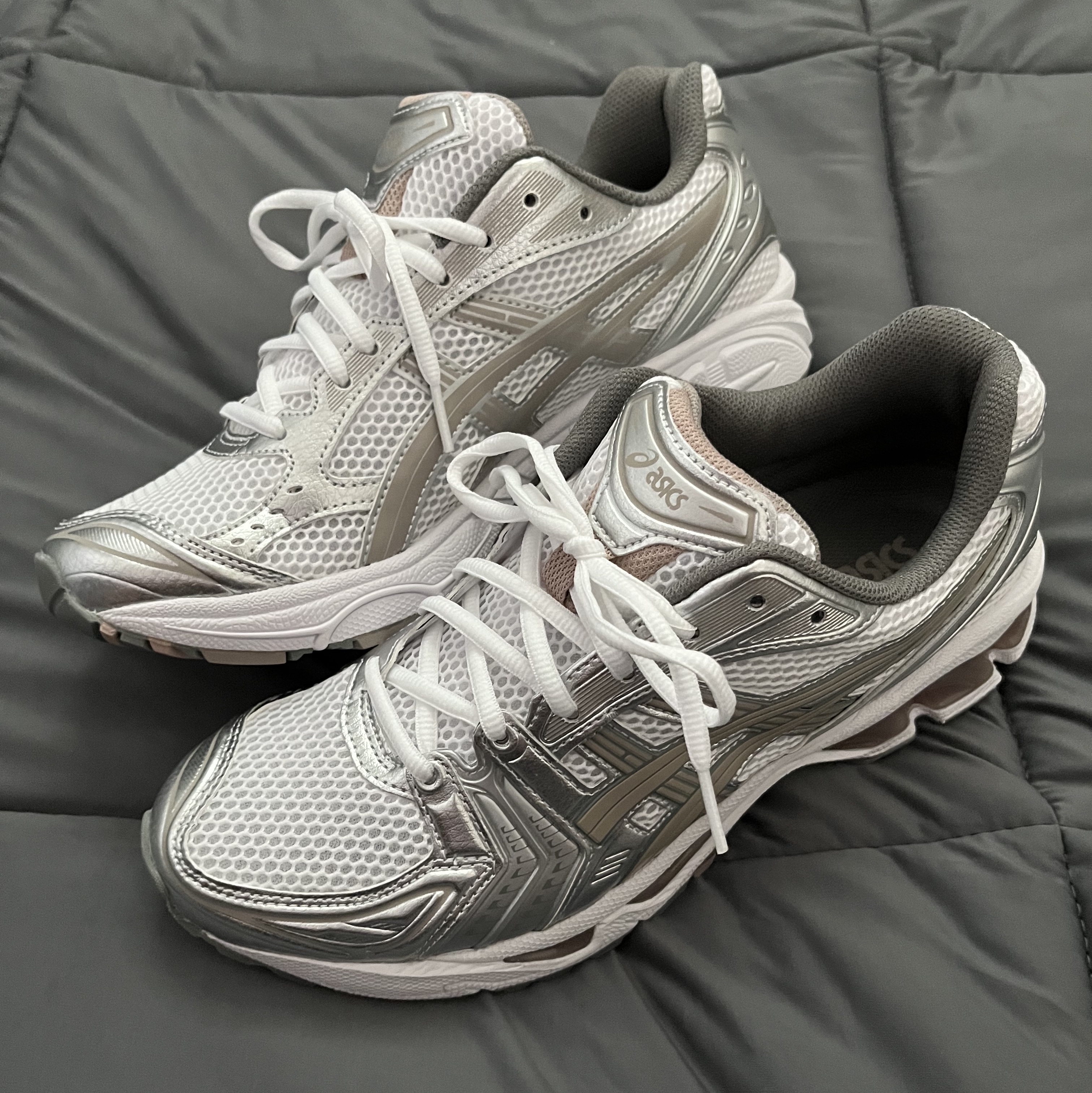 (W) Asics Gel-Kayano 14 White Moonrock 착용 스타일 - 1