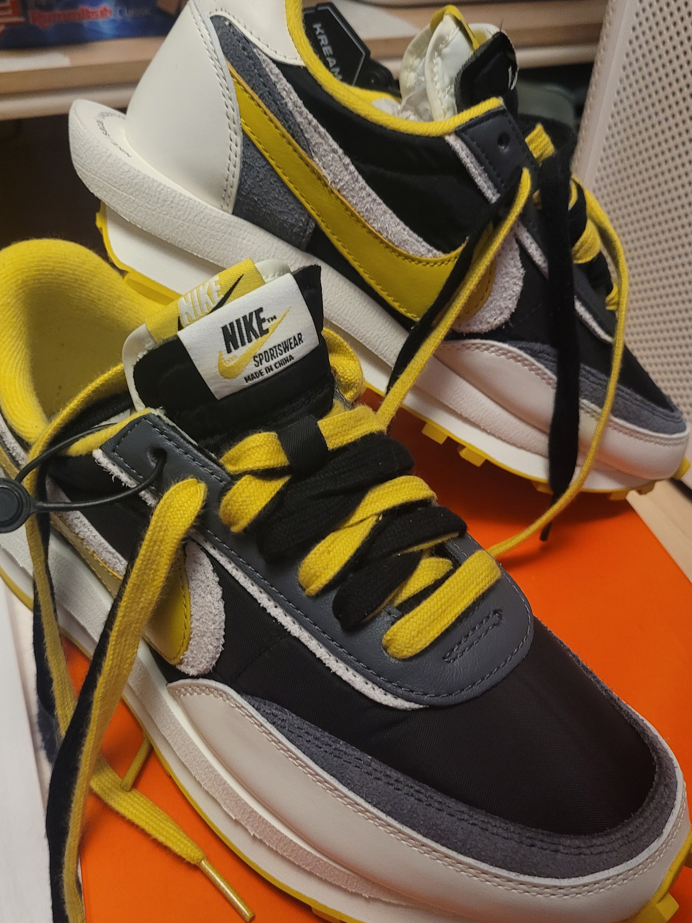 Nike x Sacai x Undercover LDWaffle Black Bright Citron 착용 스타일