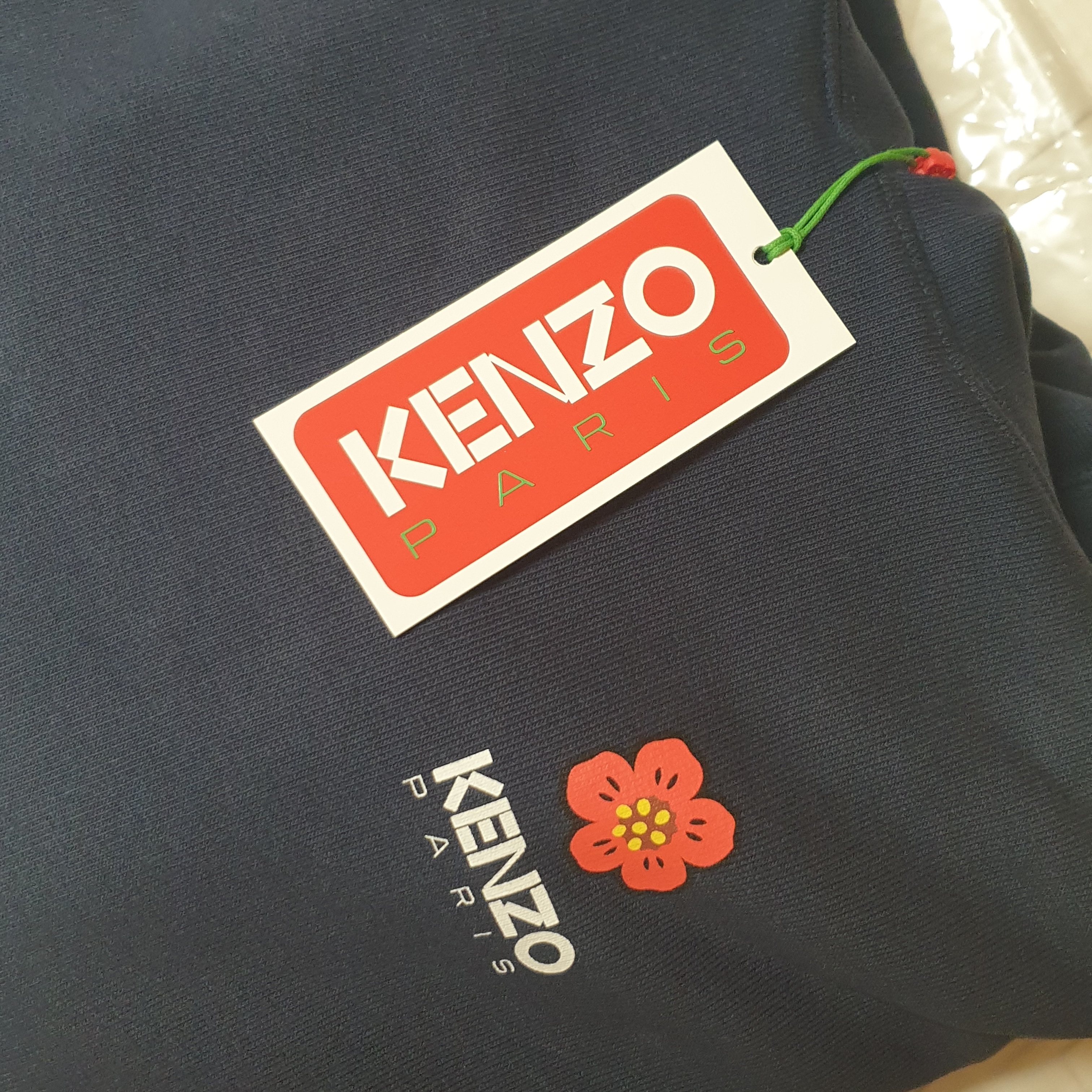 Kenzo Boke Flower Oversized Hooded Sweatshirt Midnight Blue 착용 스타일