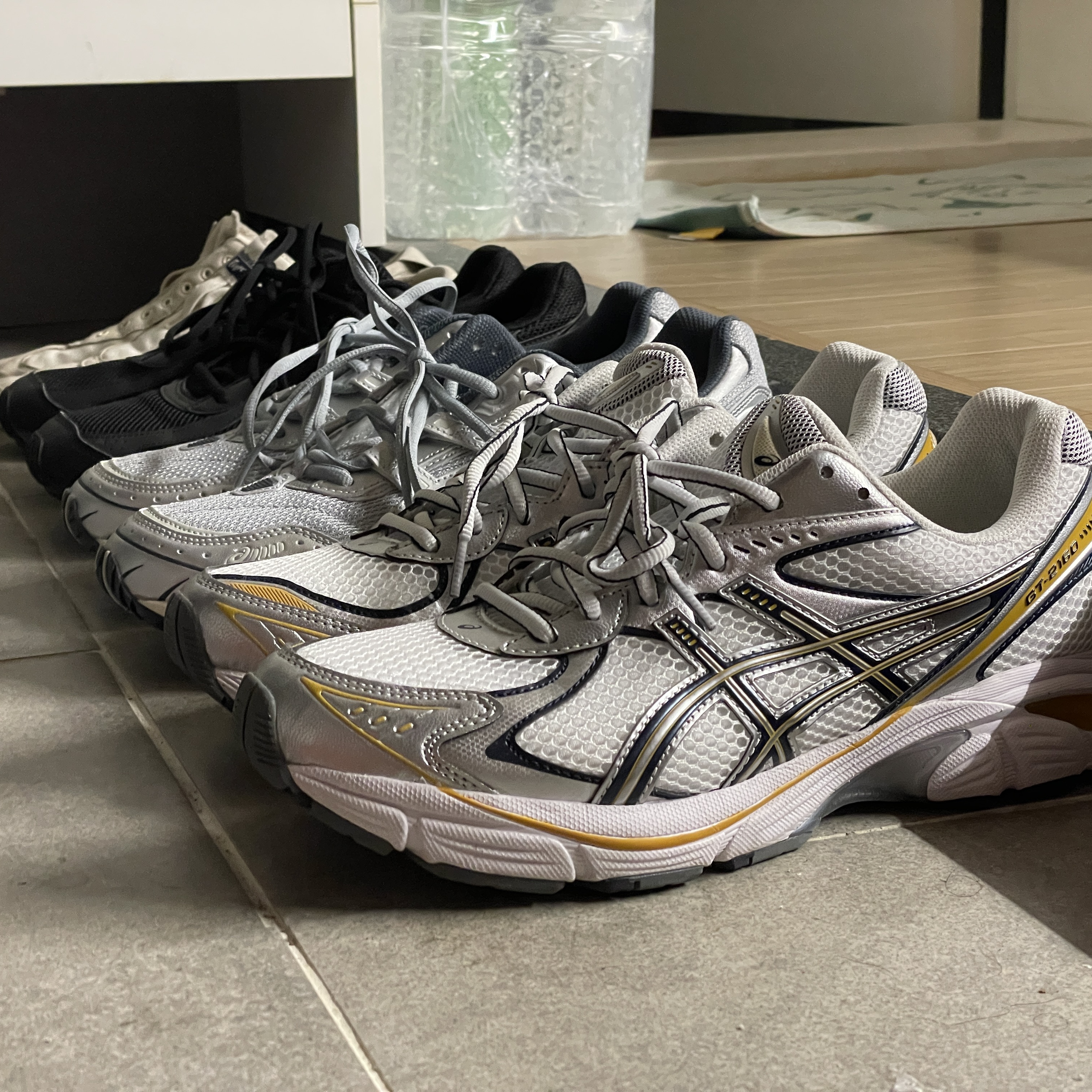 Asics Gel-1090 Piedmont Grey, Asics GT-2160 White Pure Silver 착용 스타일 - 4