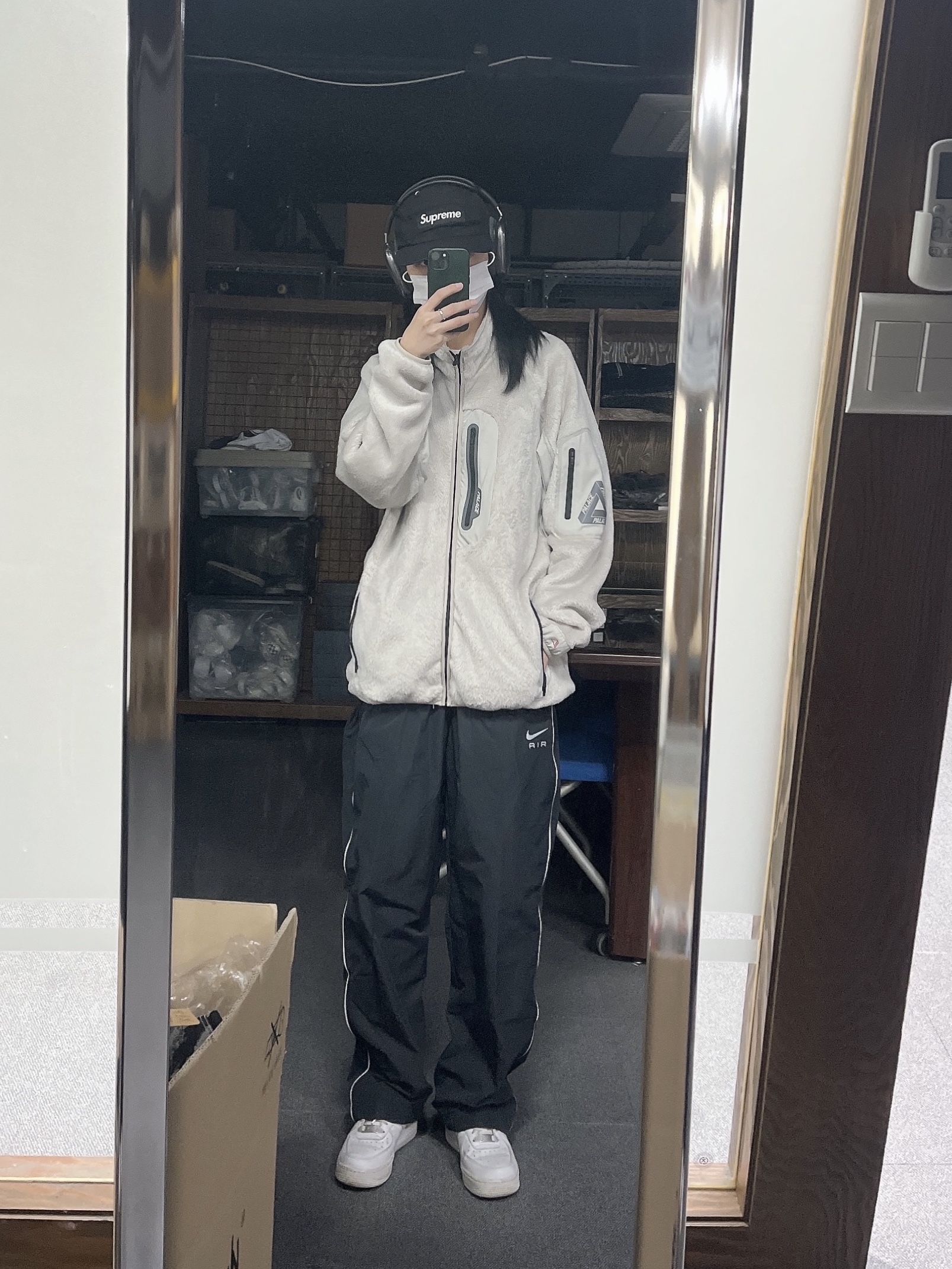 Palace Polartec High Loft Track Jacket Grey - 21FW, (W) Nike Air Force 1 '07 Low White 착용 스타일