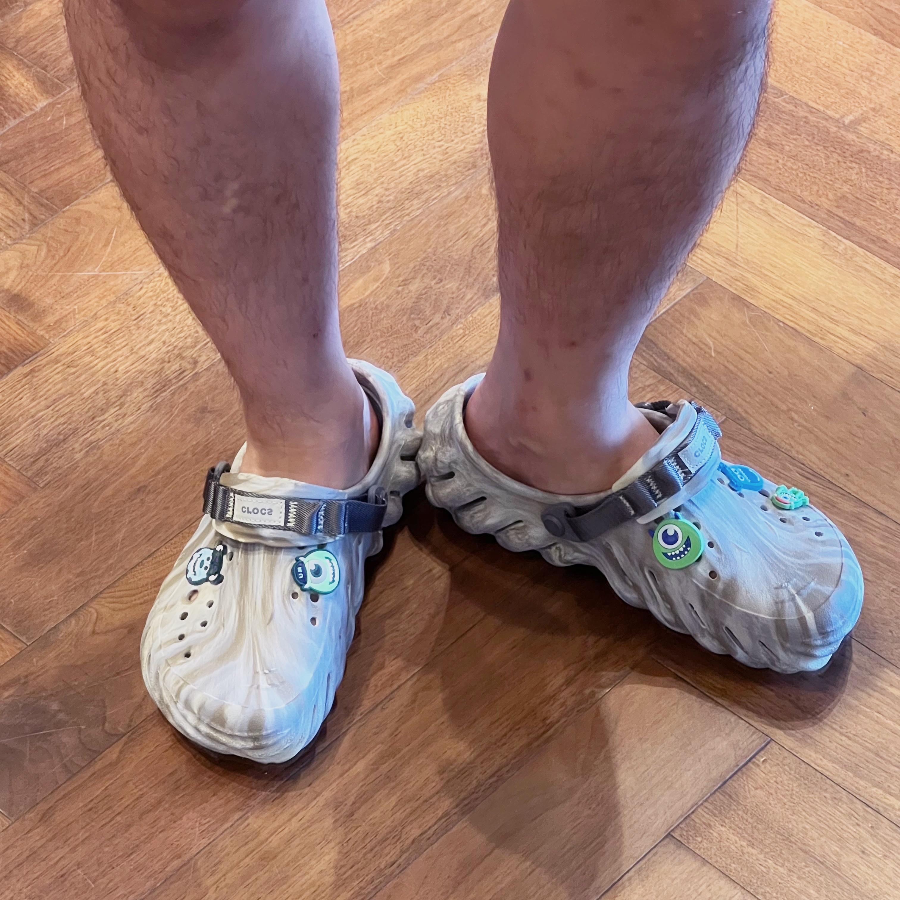 Crocs Echo Marbled Clog Bone Multi 착용 스타일