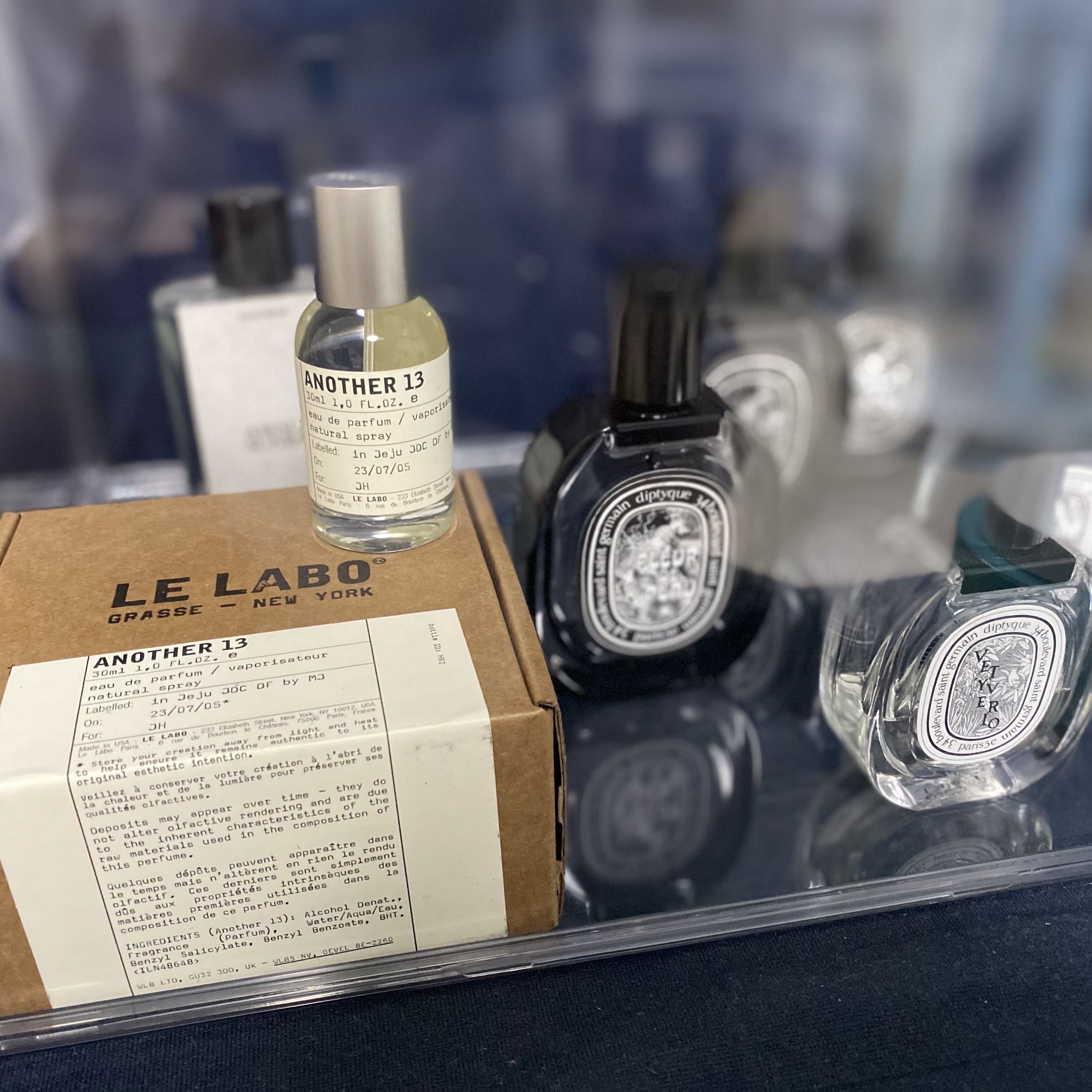 Le Labo Another 13 Eau De Parfum 50ml, Diptyque Fleur De Peau Eau De Parfum 75ml 착용 스타일