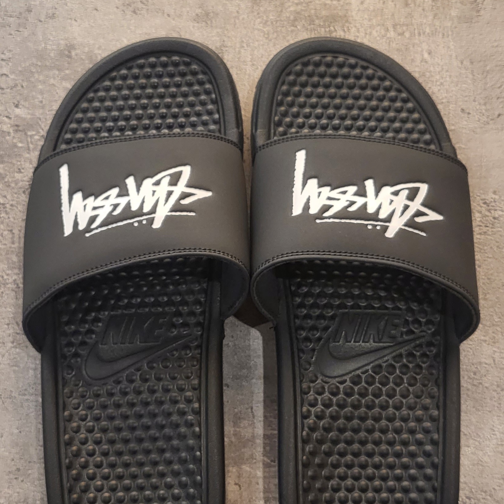 Nike x Stussy Benassi Slide Off Noir 착용 스타일