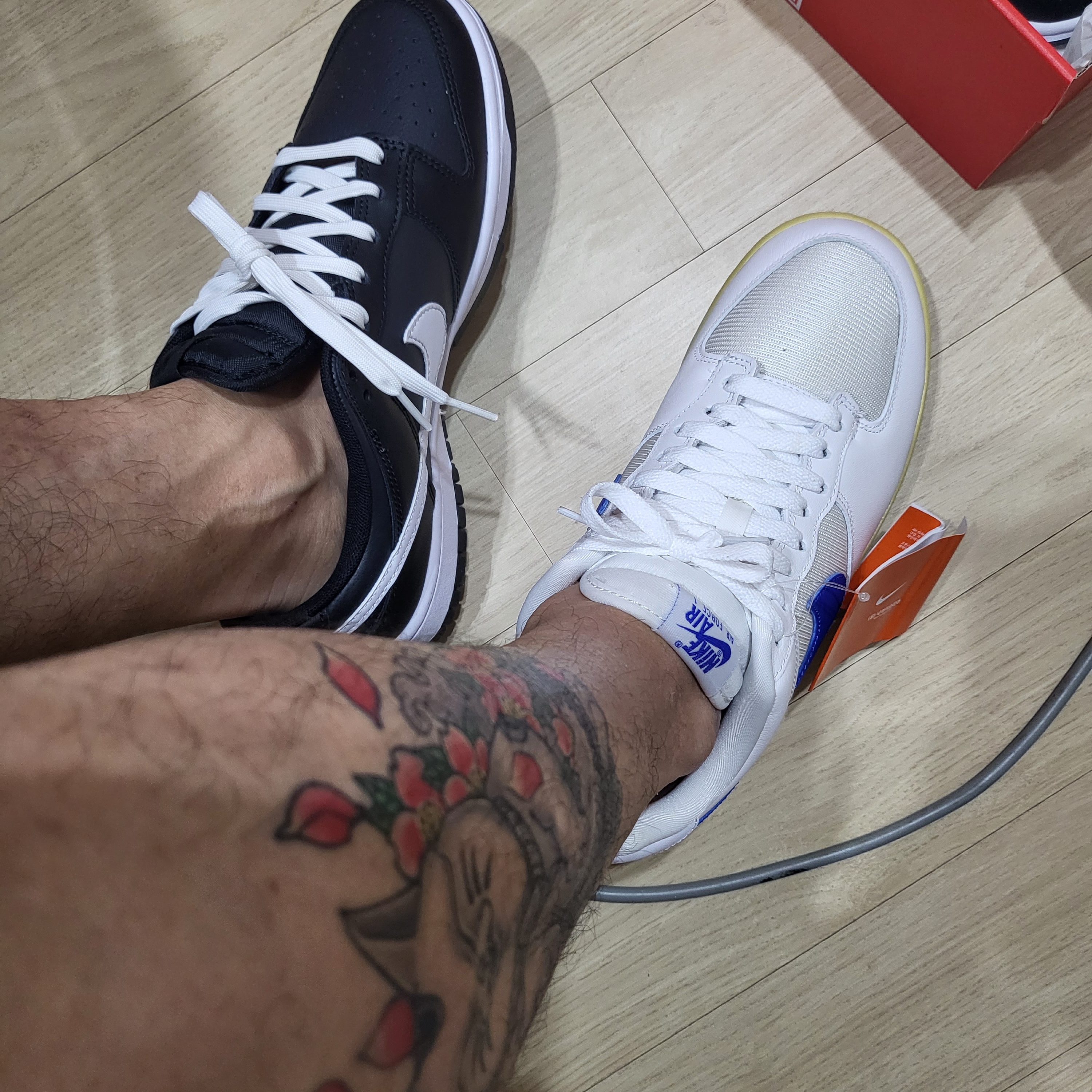 Nike Air Force 1 Low Unity White Racer Blue, Nike Dunk Low Retro Black White 착용 스타일 - 2