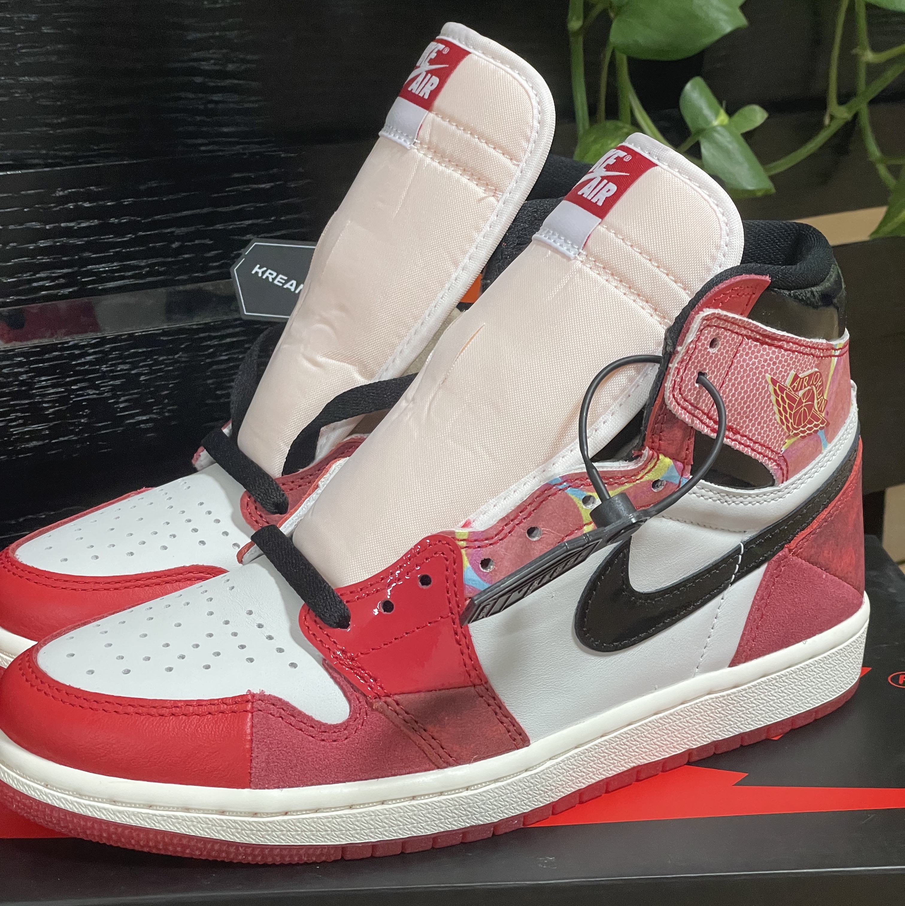 Jordan 1 Retro High Spider-Man Next Chapter 착용 스타일 - 1