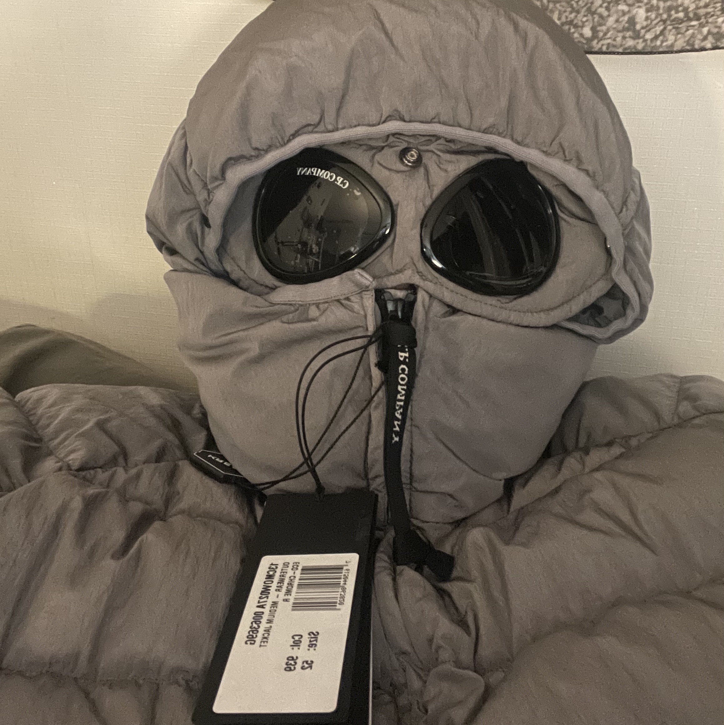 C.P. Company Eco-Chrome R Hooded Down Goggle Jacket Metal Grey - 22FW 착용 스타일