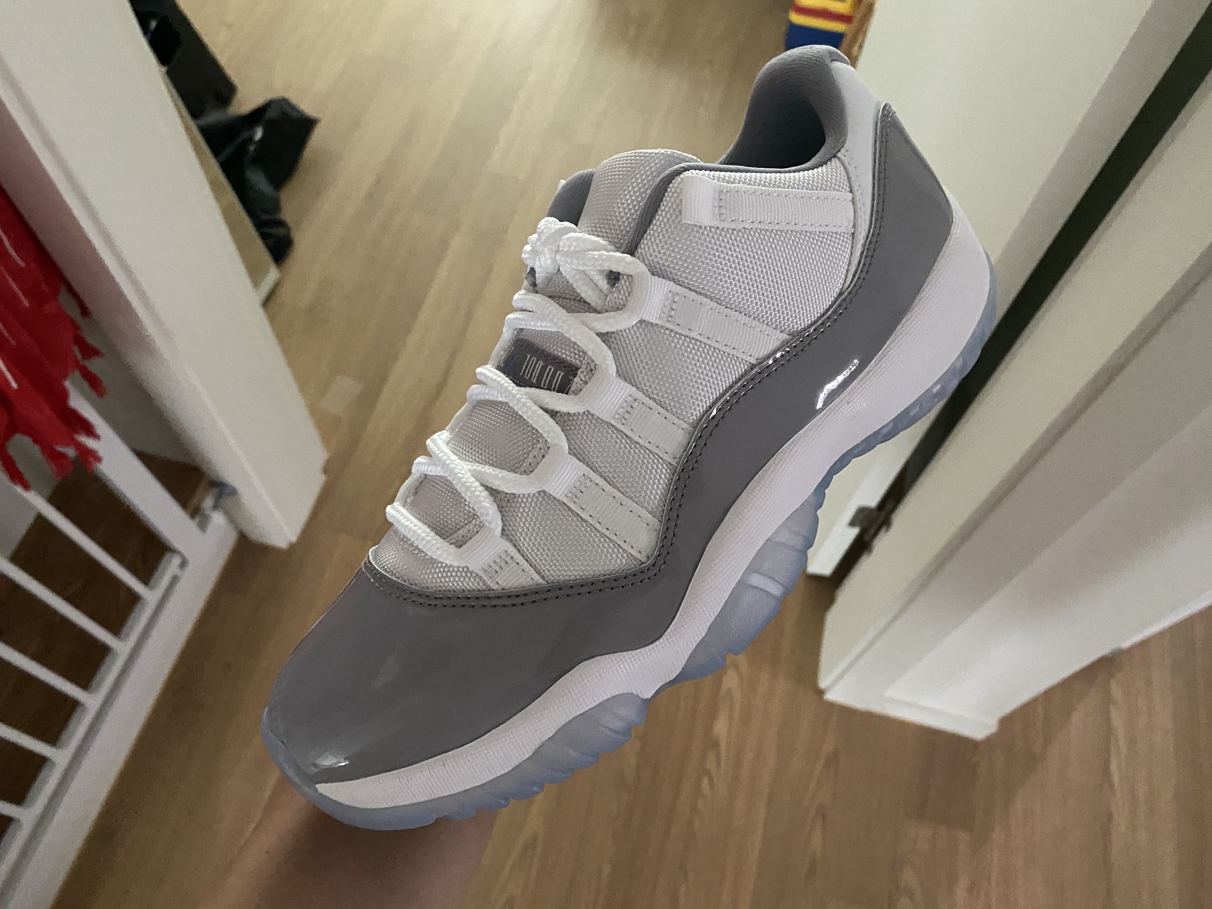 Jordan 11 Retro Low Cement Grey 착용 스타일