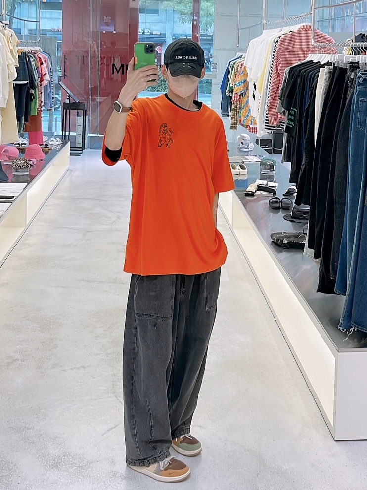 Jordan 1 x Zion Williamson Retro Low OG Flax and Oil Green, Nike NRG ACG T-Shirt Trolls Rush Orange - US/EU 착용 스타일 - 2