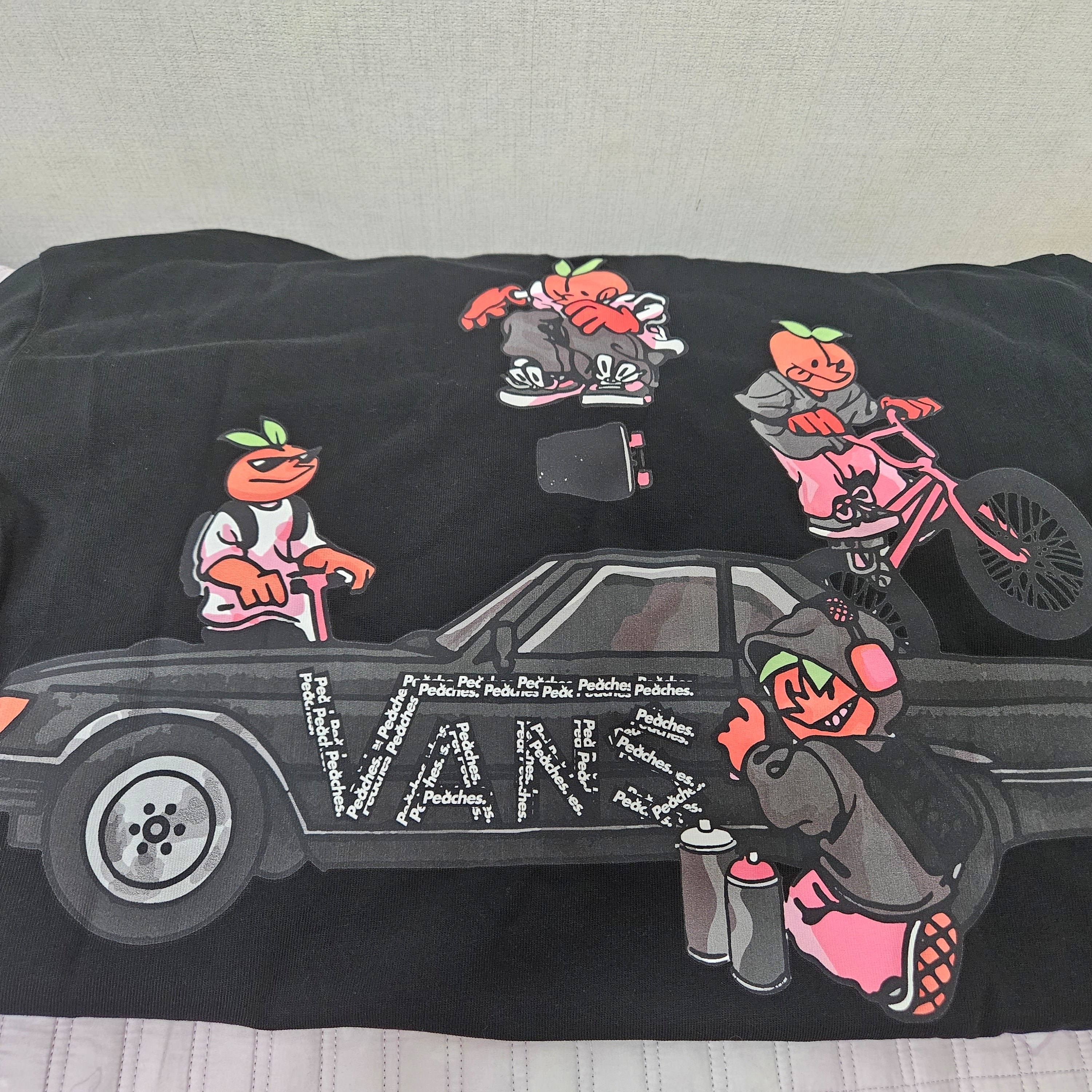 Vans x Peaches. L/S T-Shirt Black 착용 스타일 - 1
