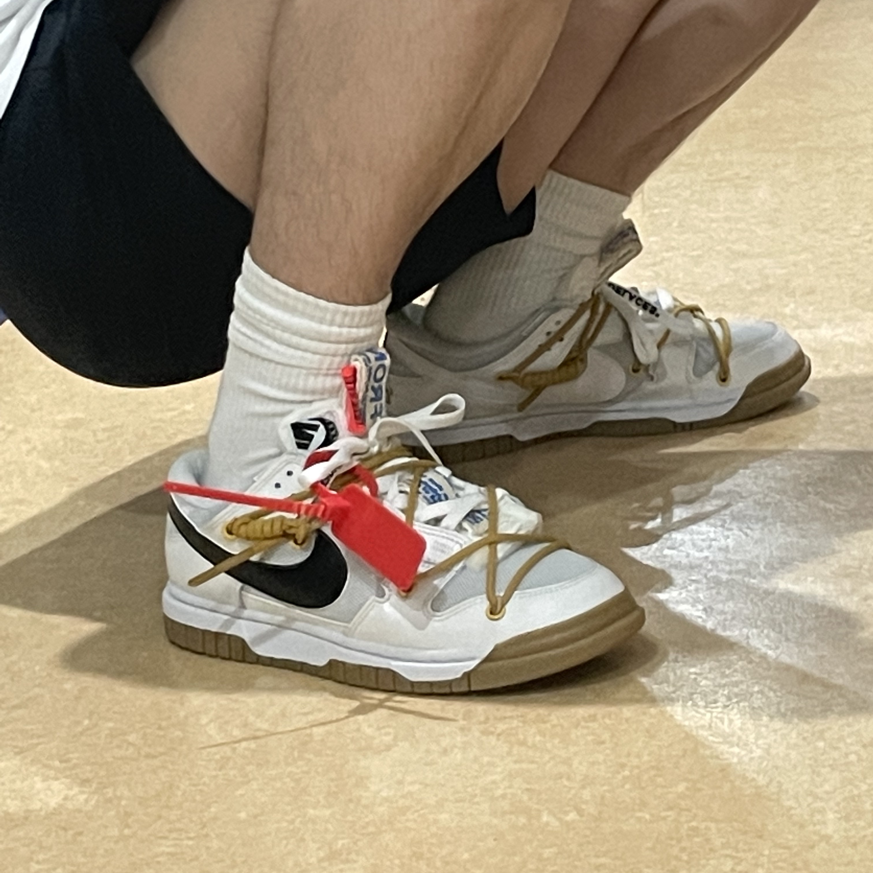 Nike Air Dunk Jumbo Photon Dust, Stone Island 64651 Fleece Bermuda Shorts Navy Blue - 23SS 착용 스타일 - 1