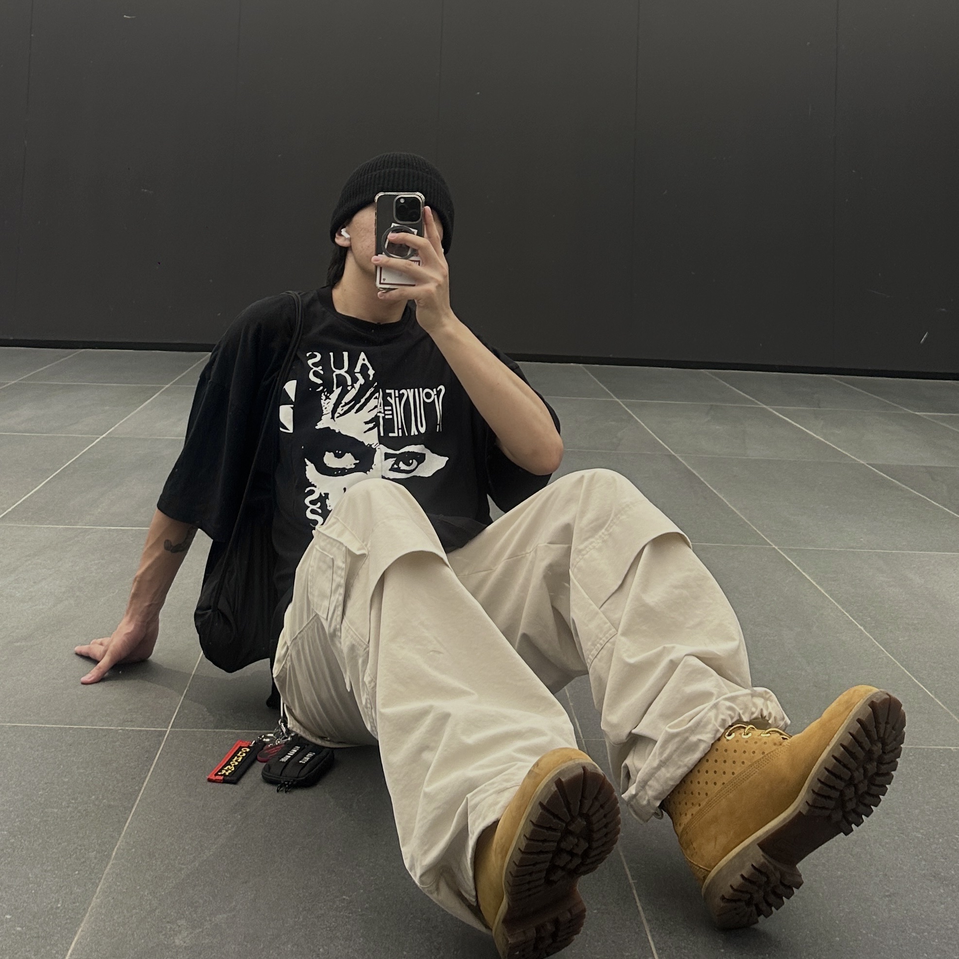 Stussy Fuzzy Dice Keychain Teal, Timberland x Comme des Garcons Shirt x Supreme 6 Inch Boot Wheat - Medium 착용 스타일 - 3