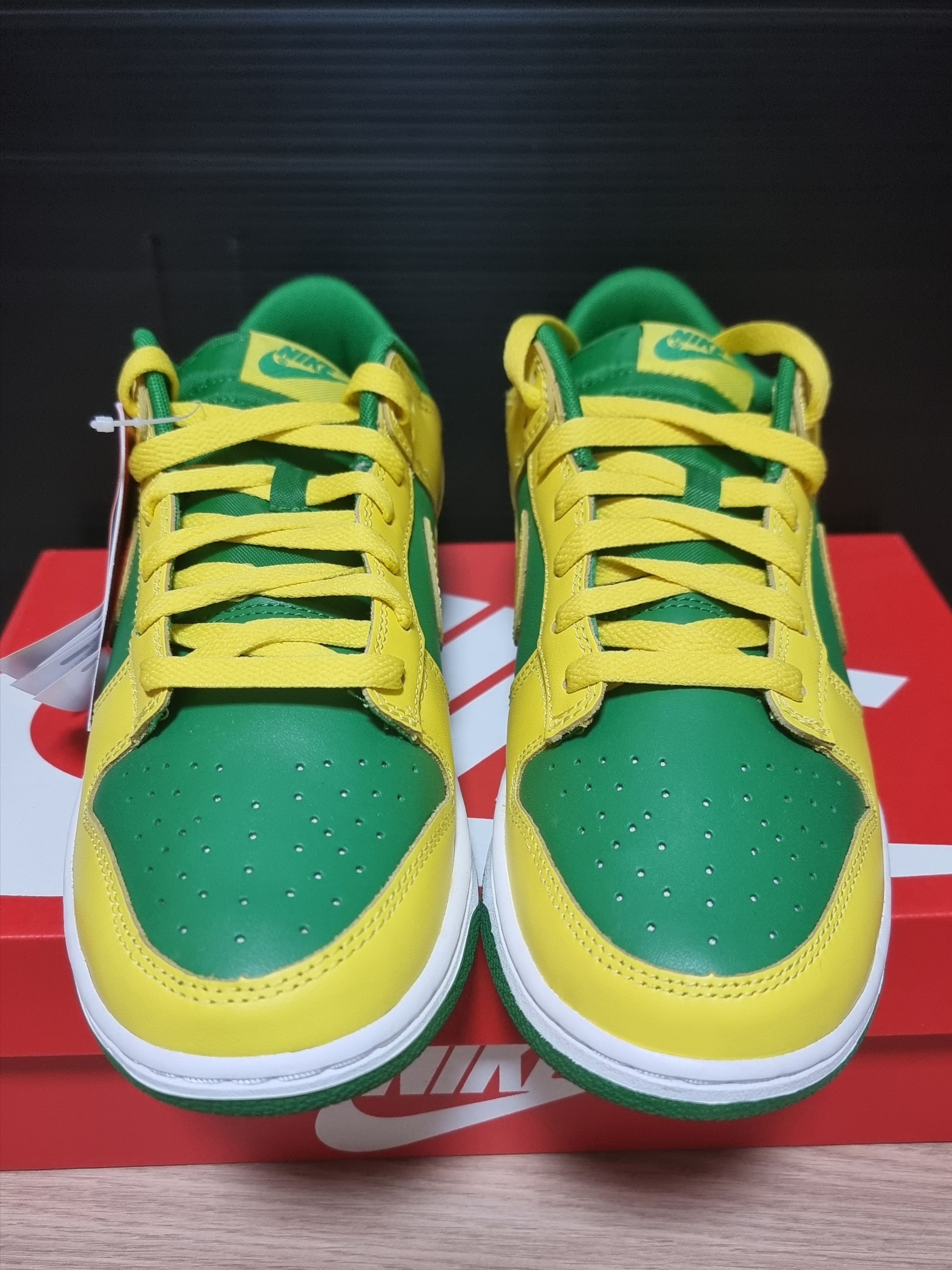 Nike Dunk Low Apple Green and Yellow Strike 착용 스타일 - 1