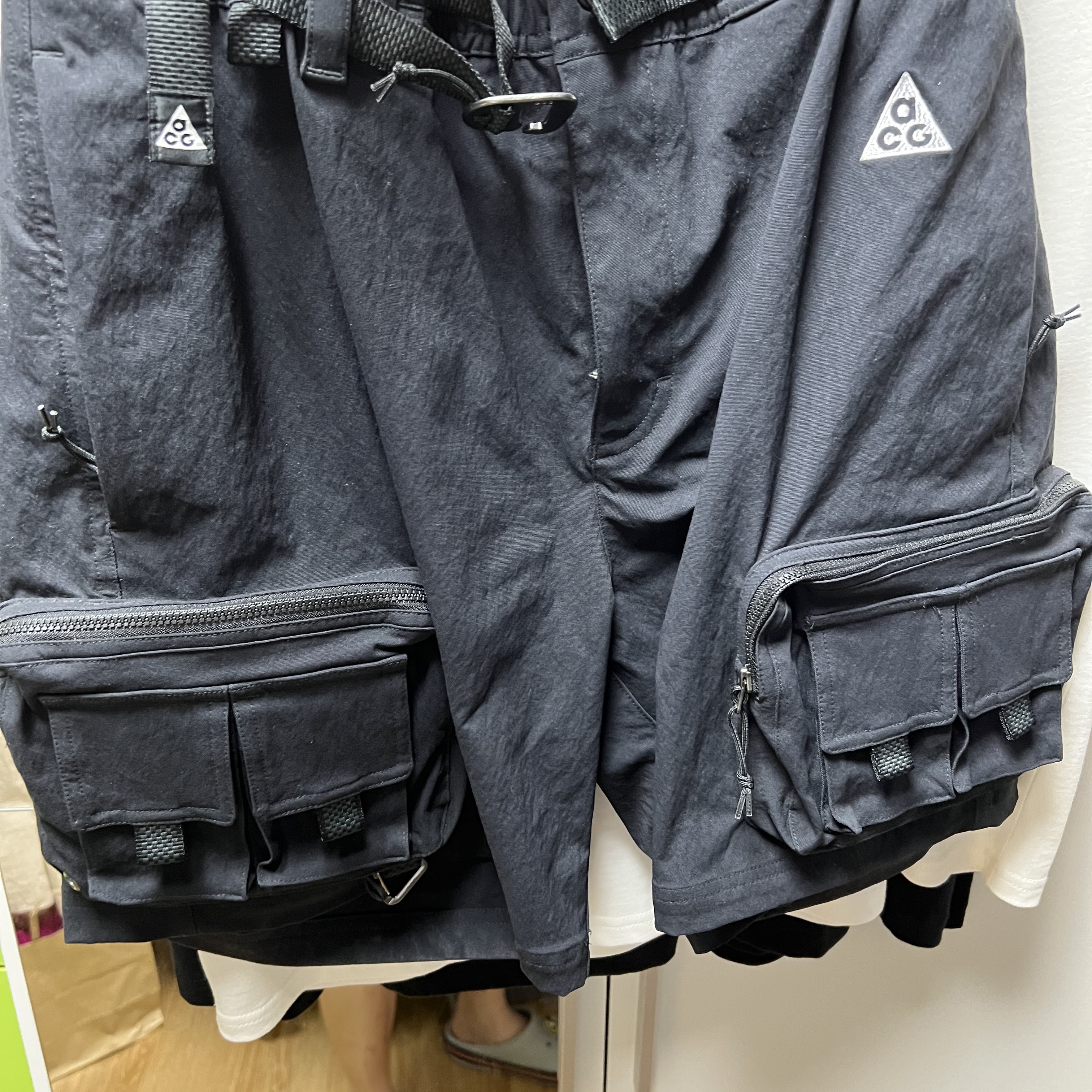 Nike ACG Cargo Shorts Black - Asia 착용 스타일