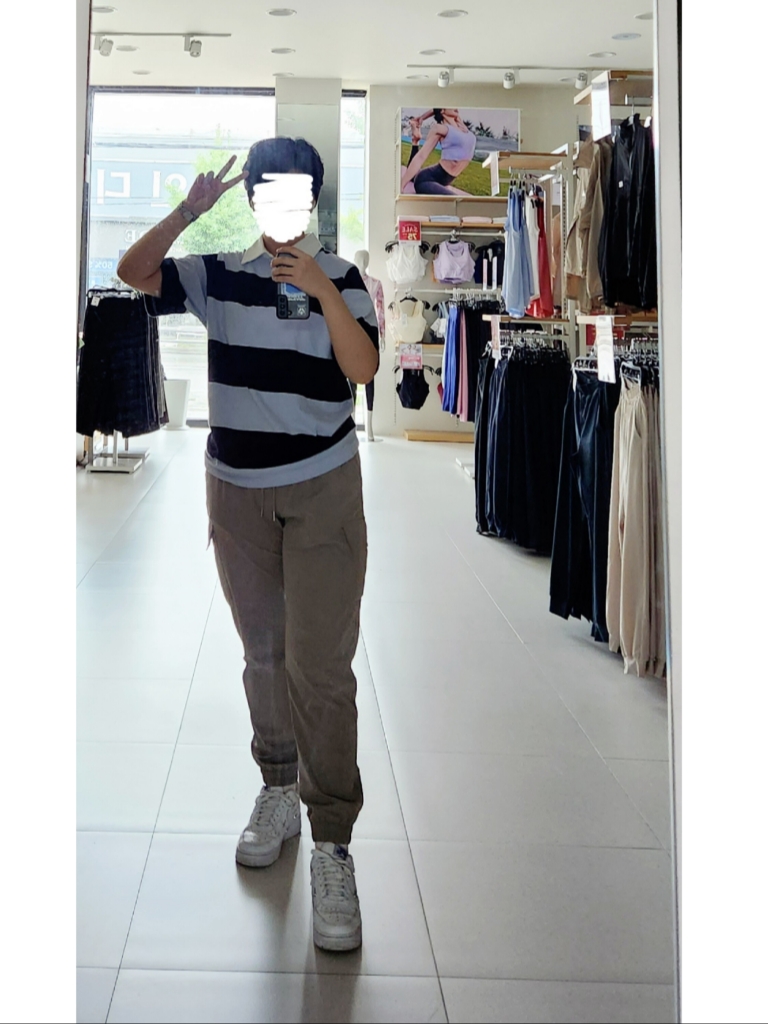 (W) Nike Air Force 1 Low '07 LX Chrome Luxe 착용 스타일 - 2
