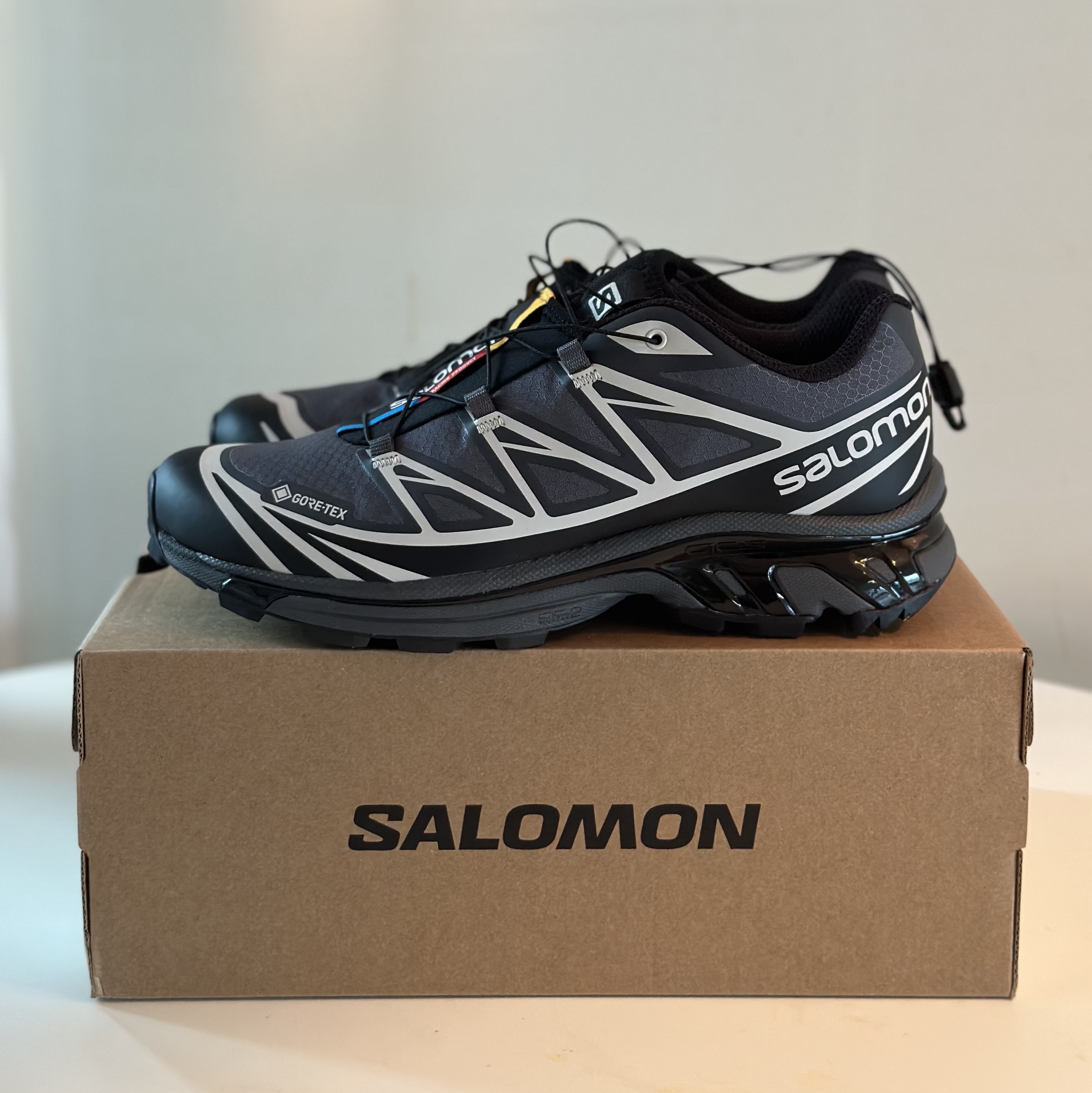 Salomon XT-6 Gore-Tex Black Ebony 착용 스타일