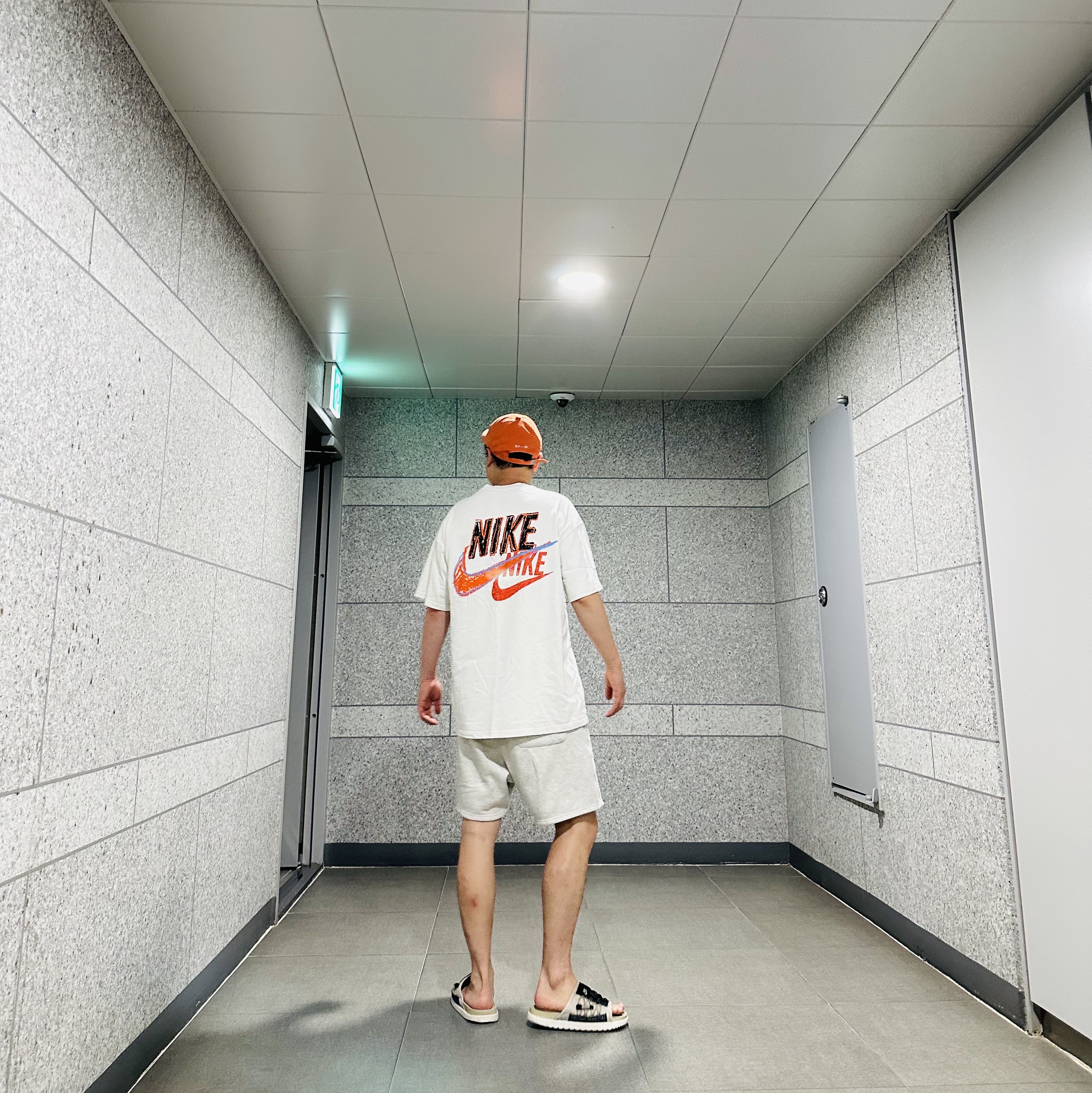 Nike M NRG Dunk '85 T-Shirt Sail - US/EU, Essentials Sweatshorts Oatmeal - 21SS 착용 스타일 - 2