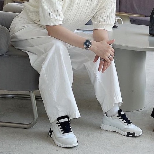 (W) Hermes Bouncing Sneakers Sport Suede Goatskin & Blanc Noir 착용 스타일