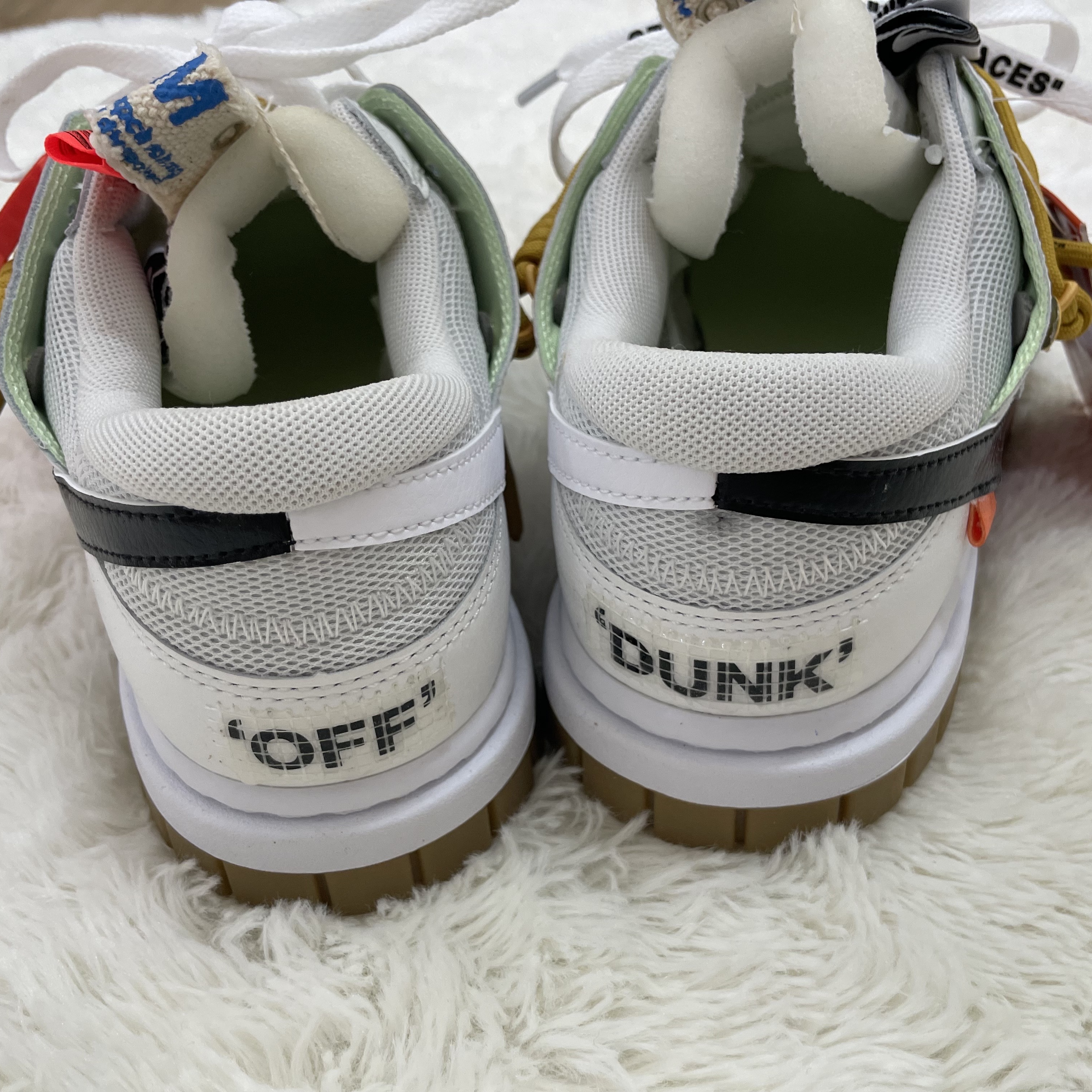 Nike Air Dunk Jumbo Photon Dust, Stone Island 64651 Fleece Bermuda Shorts Navy Blue - 23SS 착용 스타일 - 3