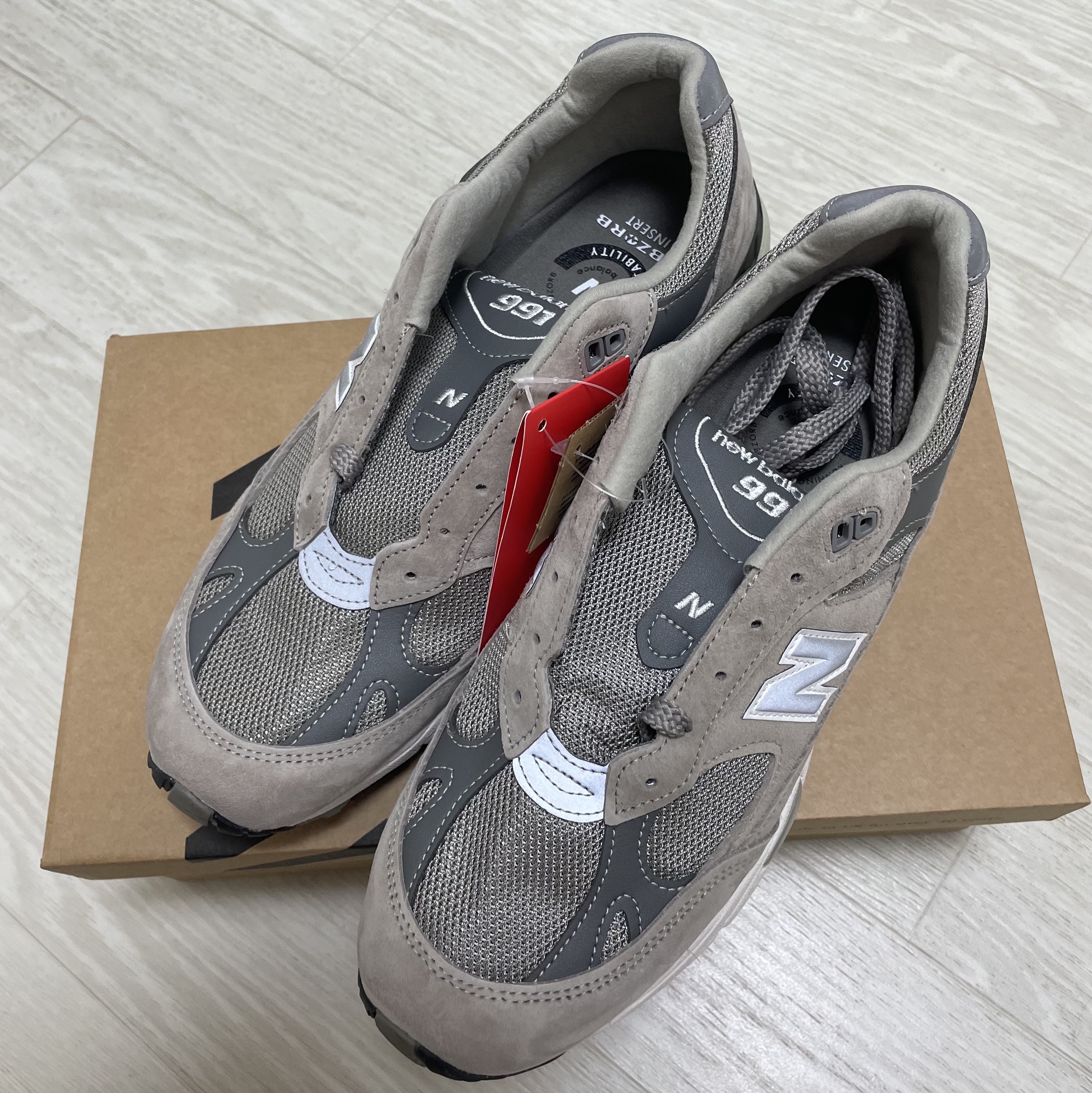 New Balance 991 Made in UK Grey 착용 스타일 - 2