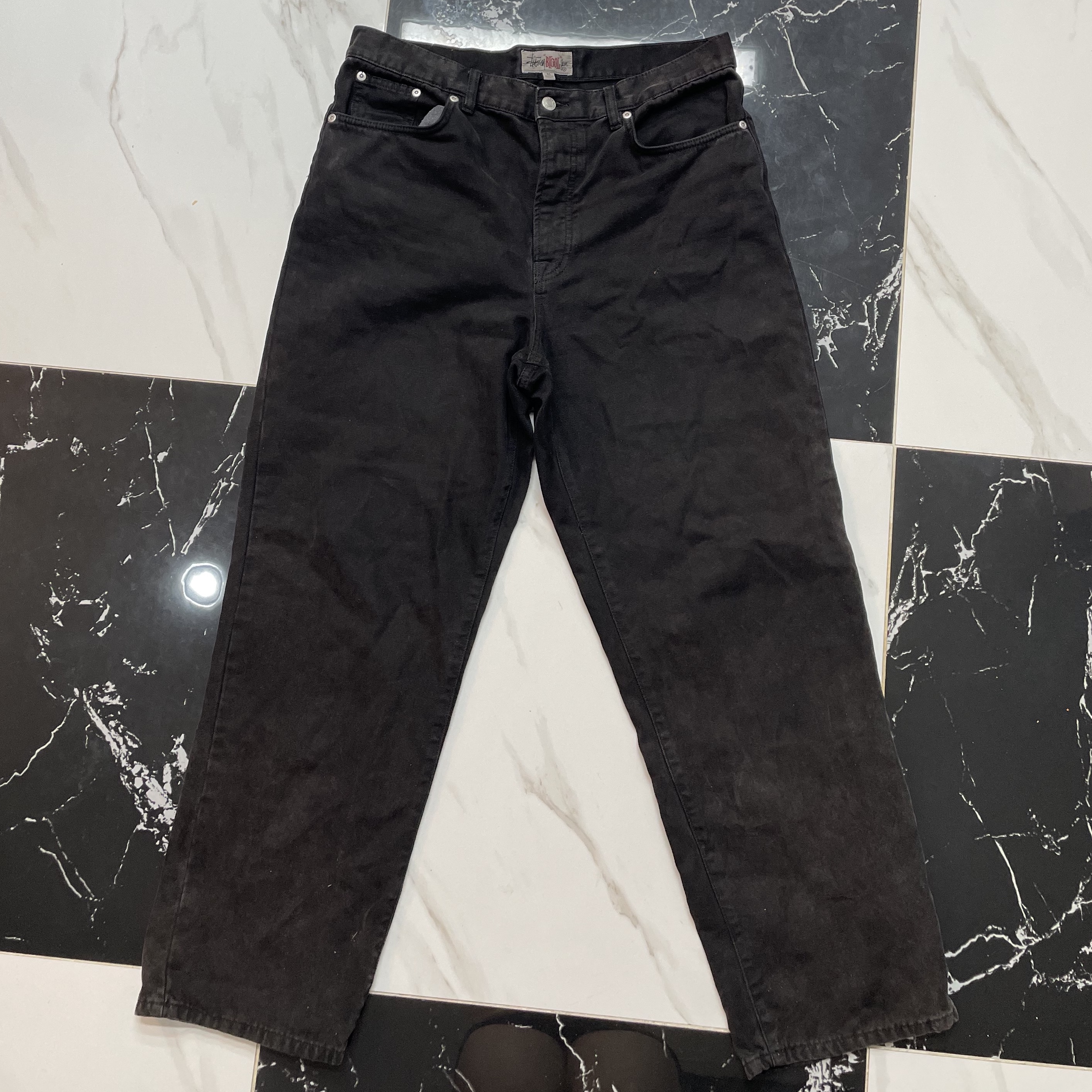 Stussy Washed Canvas Big OL' Jean Black 착용 스타일 - 2