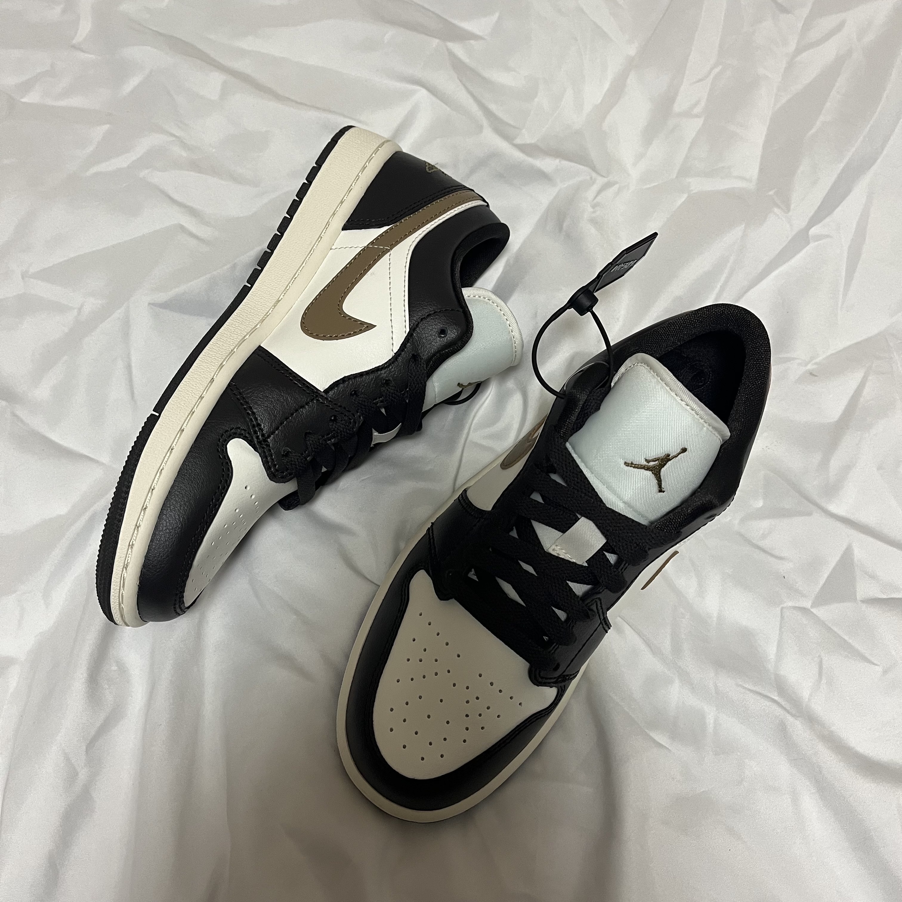 (W) Jordan 1 Low Shadow Brown 착용 스타일 - 1