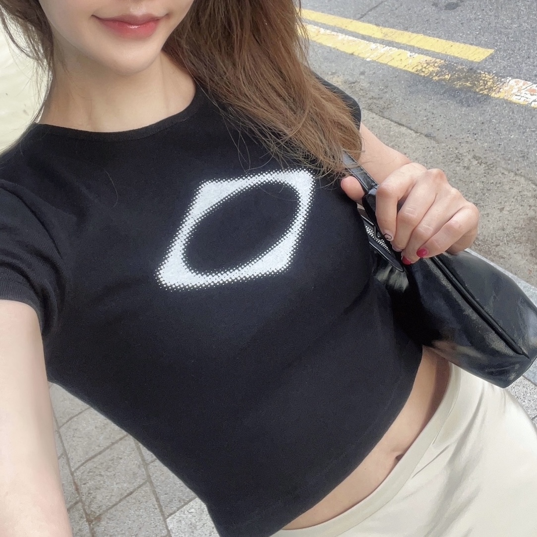 (W) Mischief Rhombus Blur T-Shirt Mini Black 착용 스타일