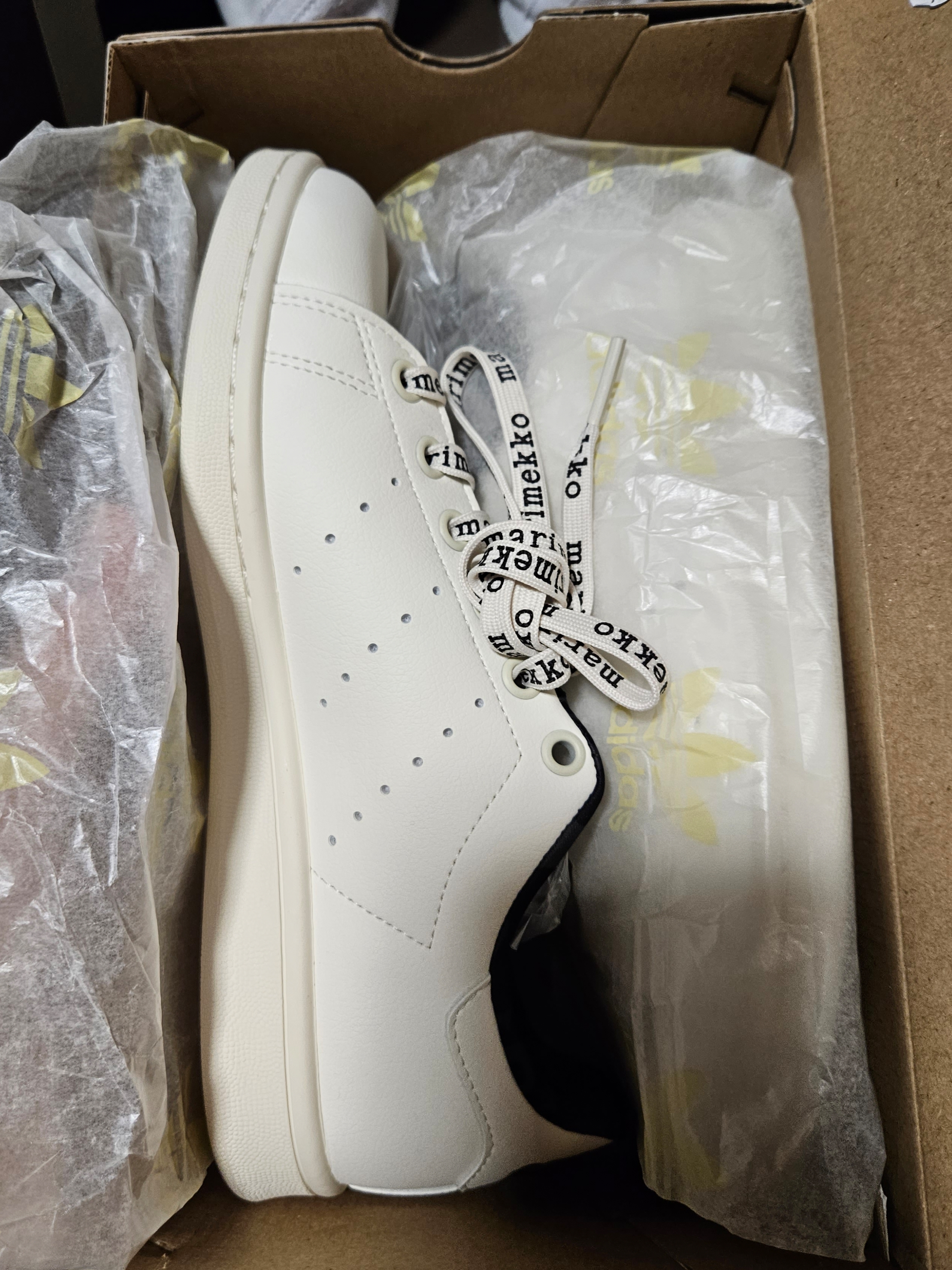 Adidas x Marimekko Stan Smith White Black 착용 스타일