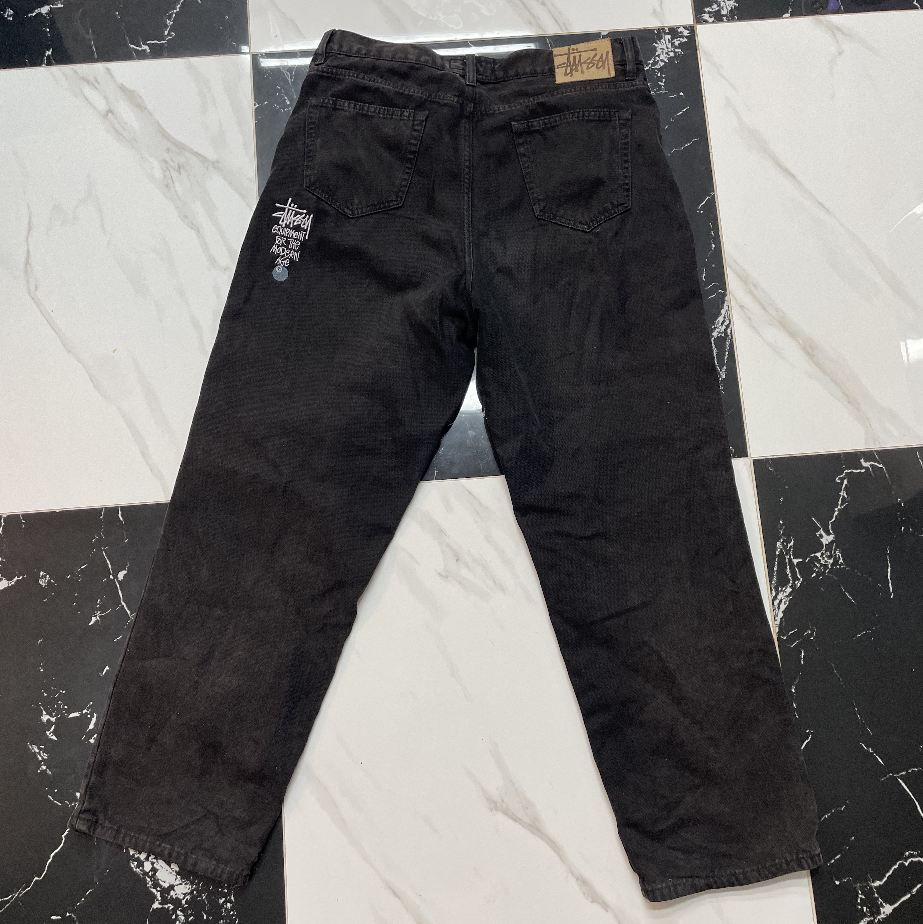Stussy Washed Canvas Big OL' Jean Black 착용 스타일 - 1