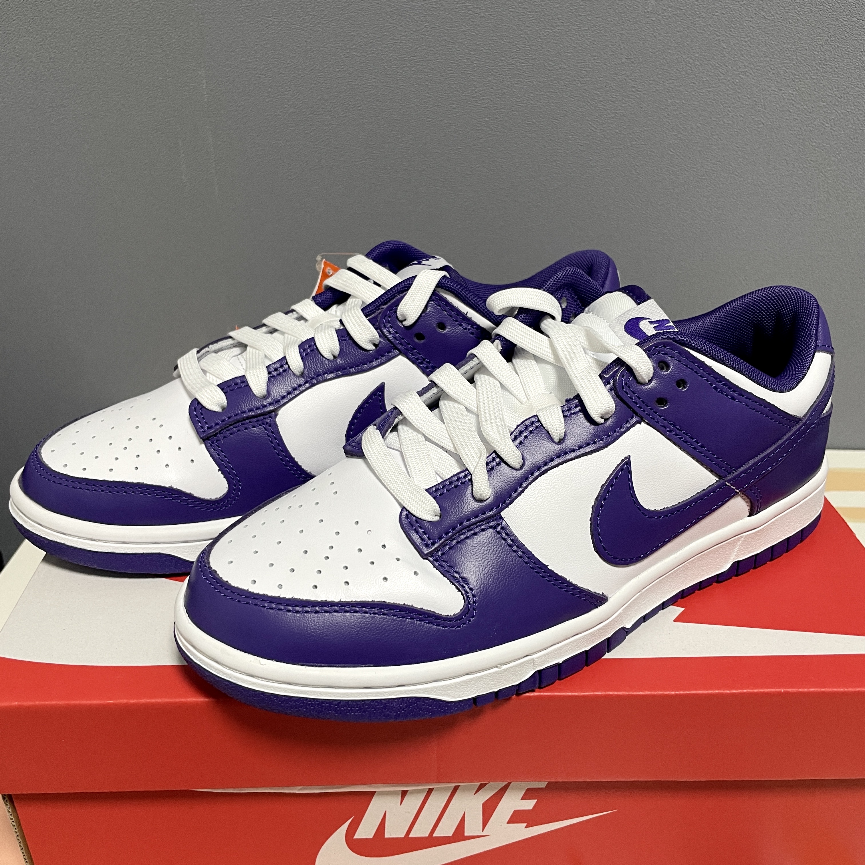 Nike Dunk Low Retro Championship Court Purple 착용 스타일