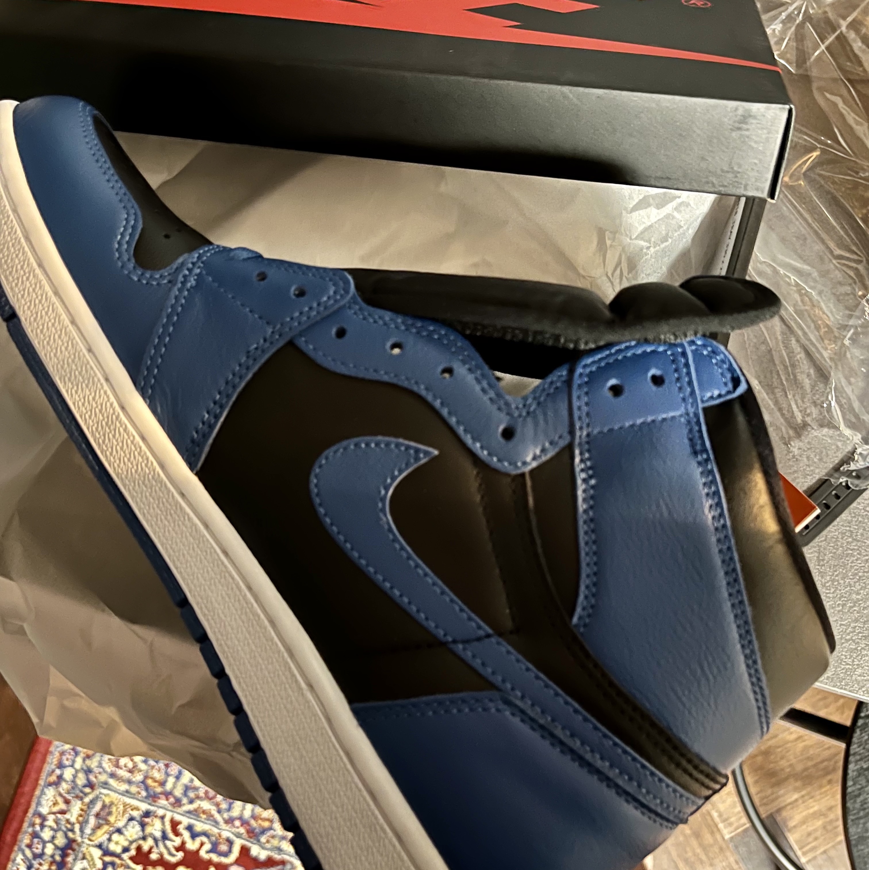 Jordan 1 Retro High OG Dark Marina Blue 착용 스타일