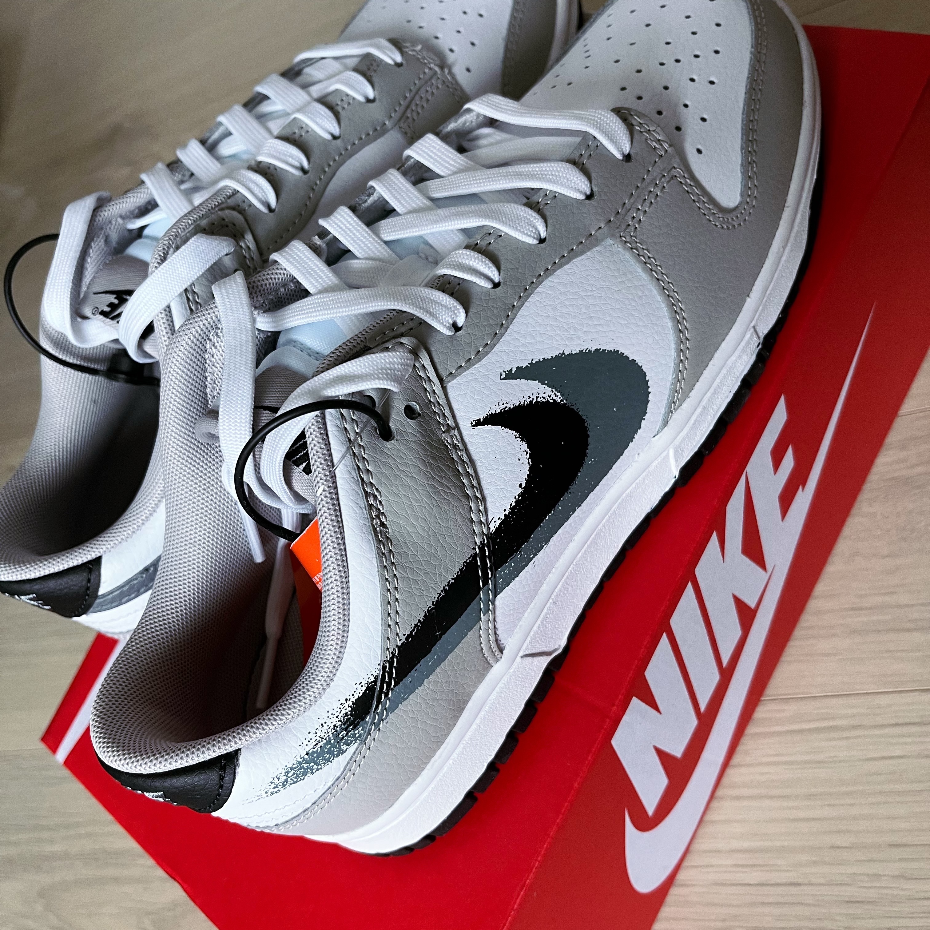 Nike Dunk Low Cool Grey White 착용 스타일