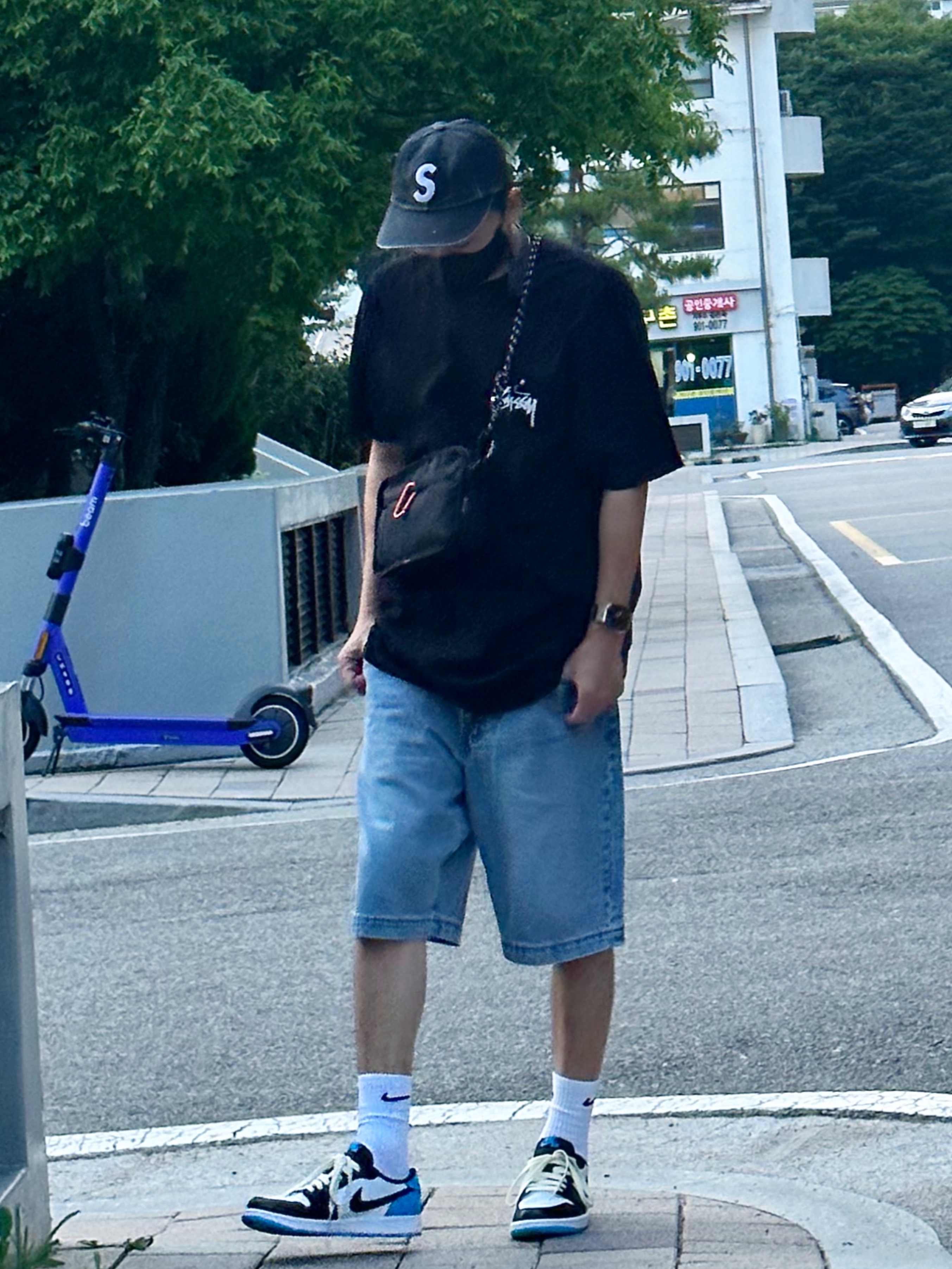 Supreme Pigment Canvas S Logo 6-Panel Black - 23SS, Stussy ITP Flower T-Shirt Black 착용 스타일