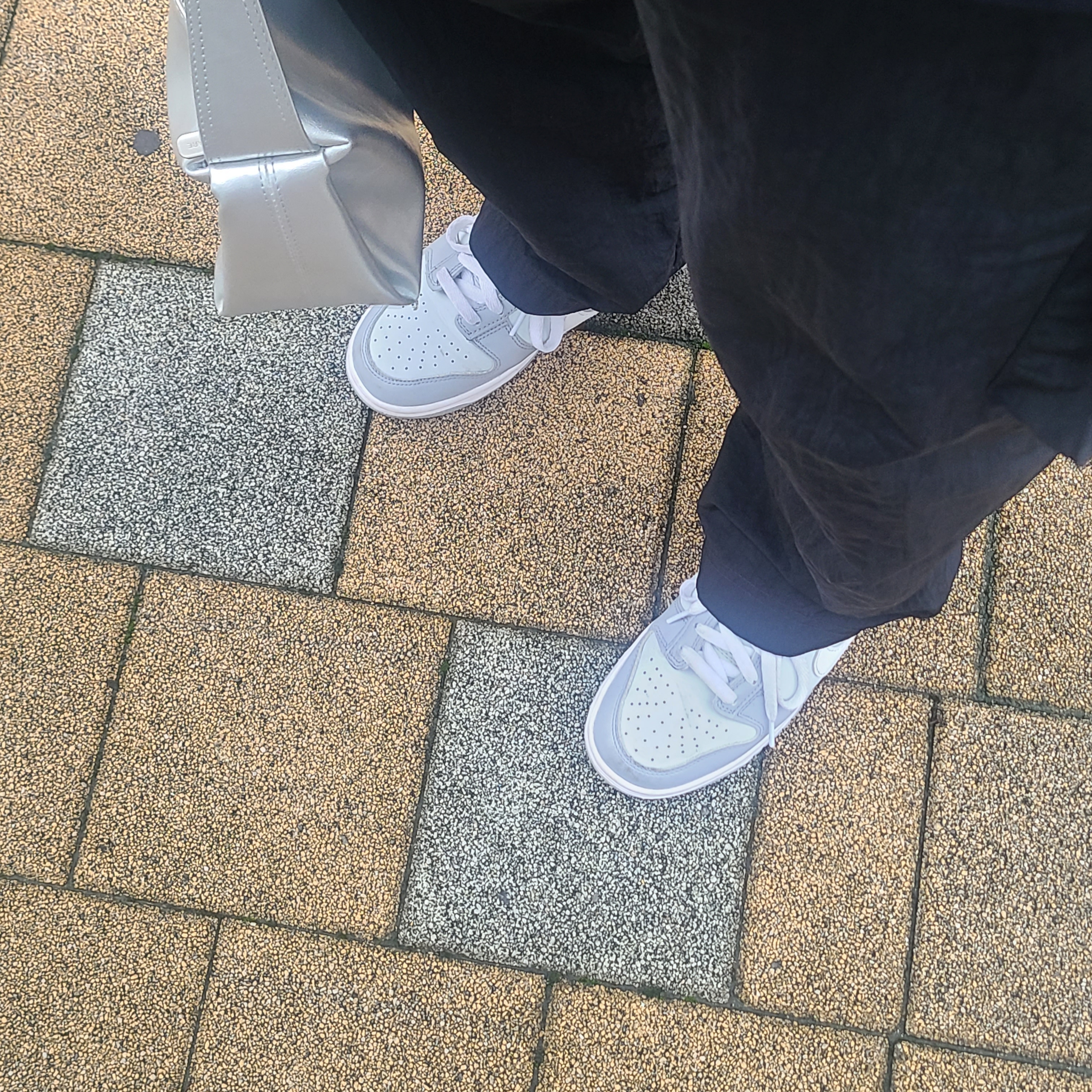 (GS) Nike Dunk Low Wolf Grey 착용 스타일