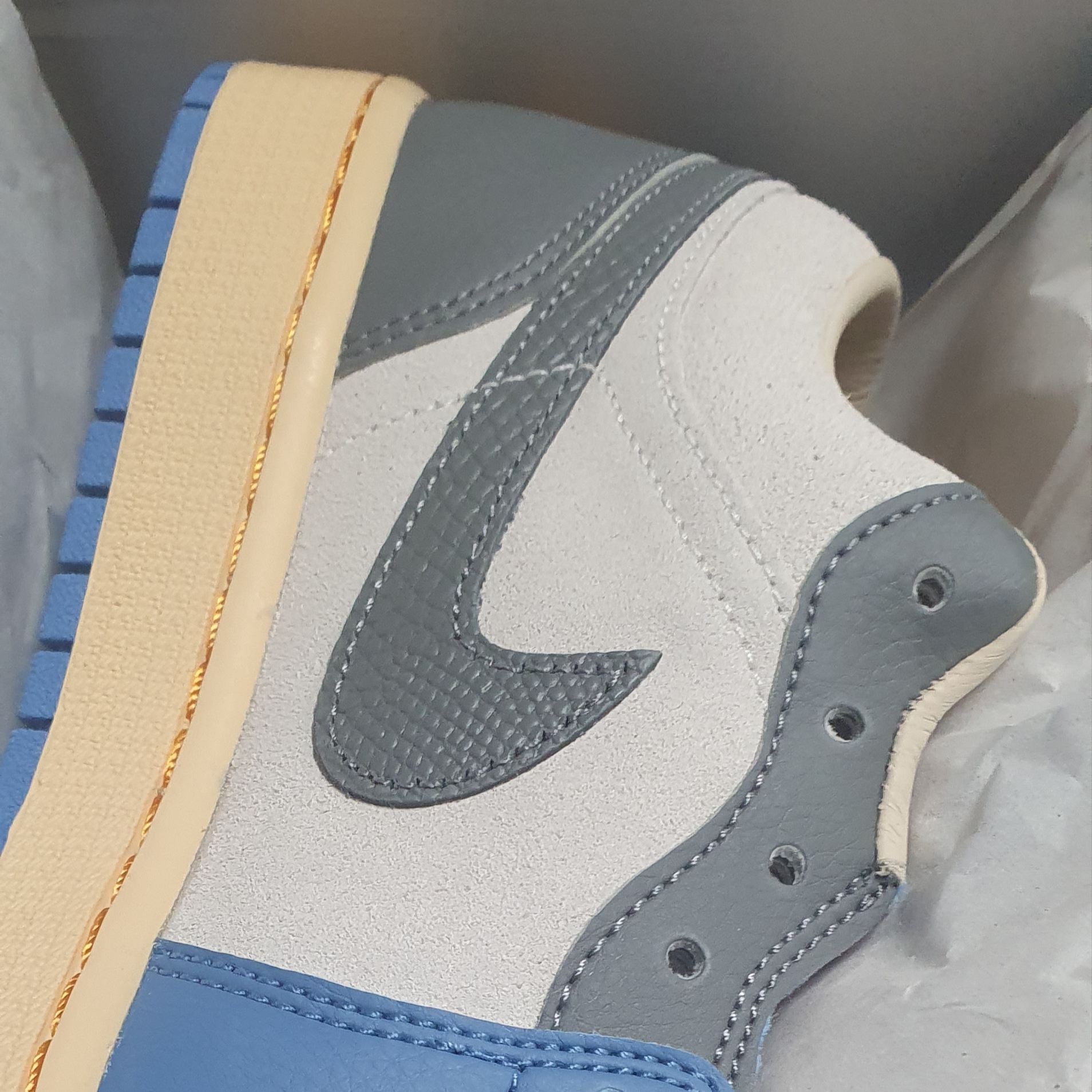 Jordan 1 Low SE Tokyo 96 착용 스타일