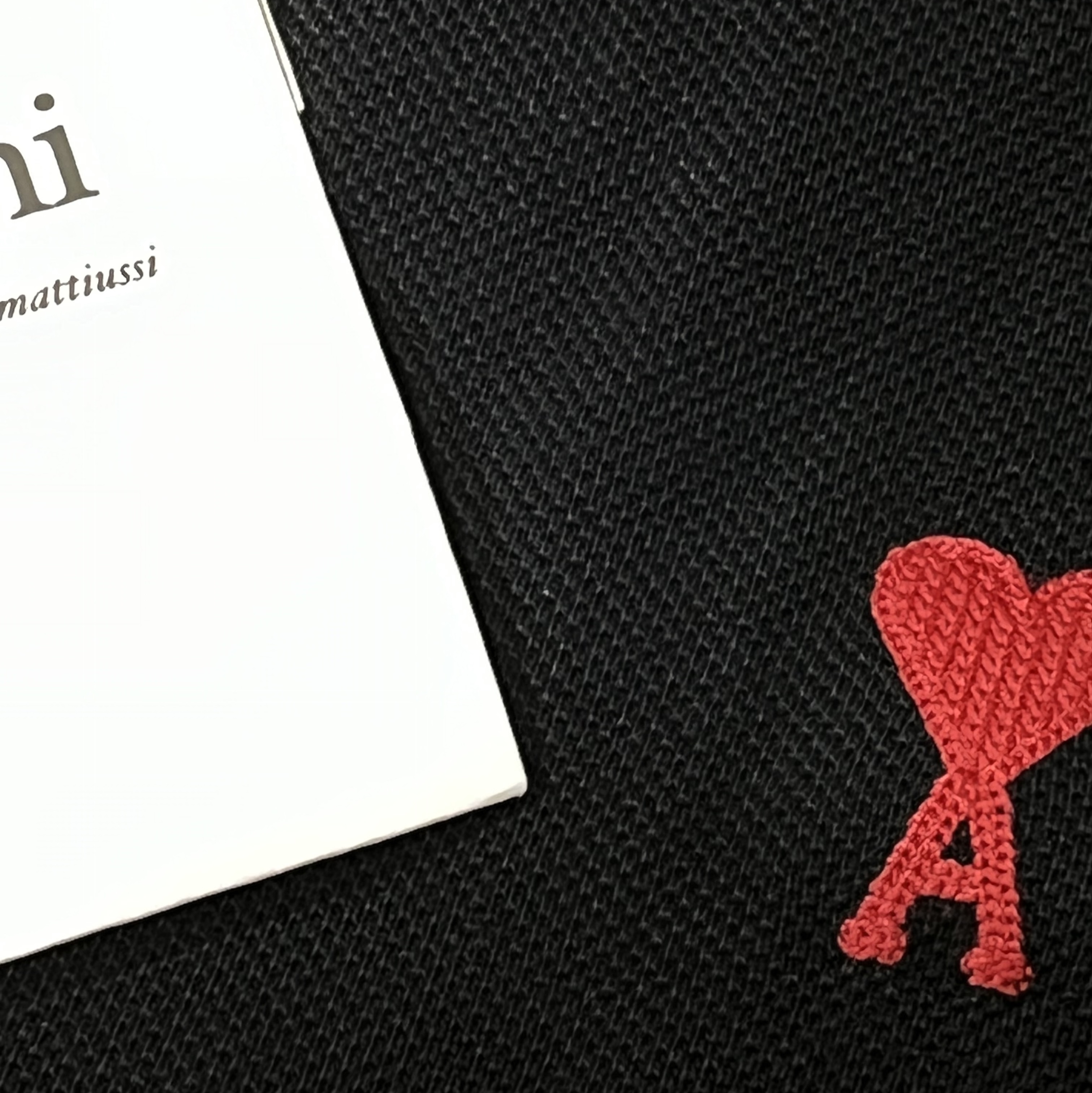 AMI de Coeur Polo Shirt Black 착용 스타일