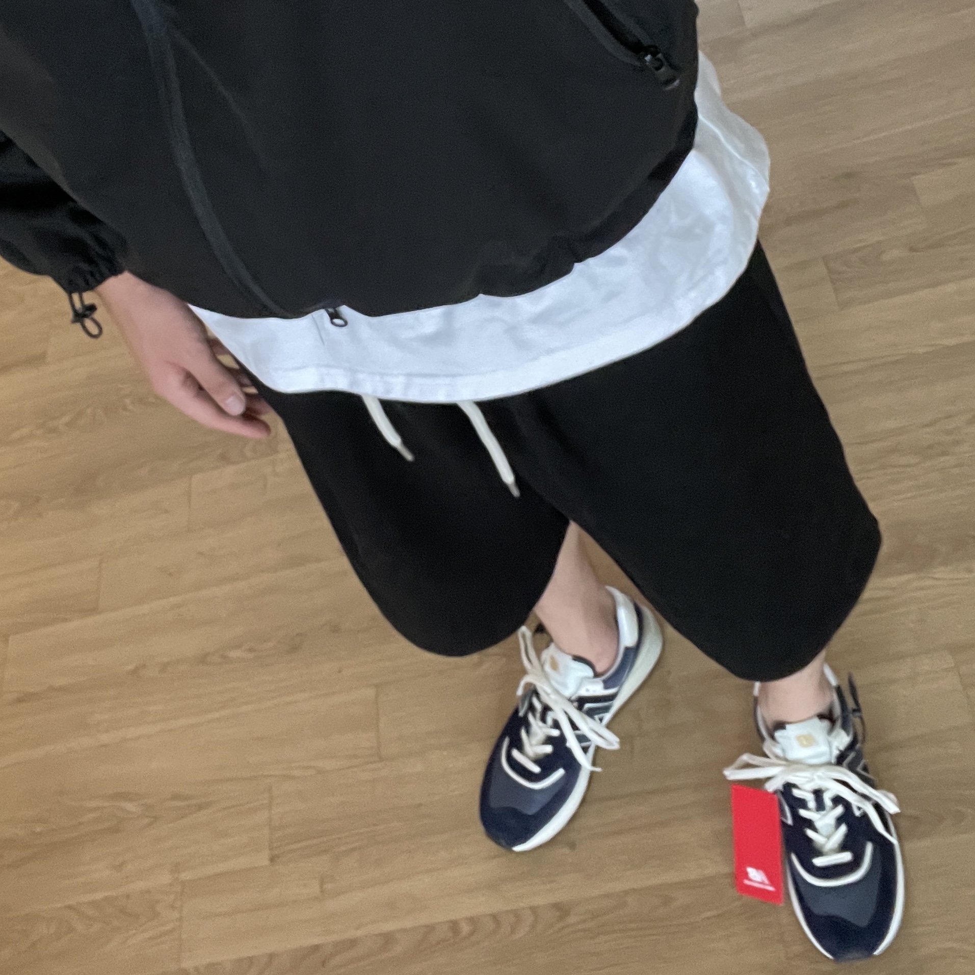 New Balance 574 Legacy Navy 착용 스타일 - 1